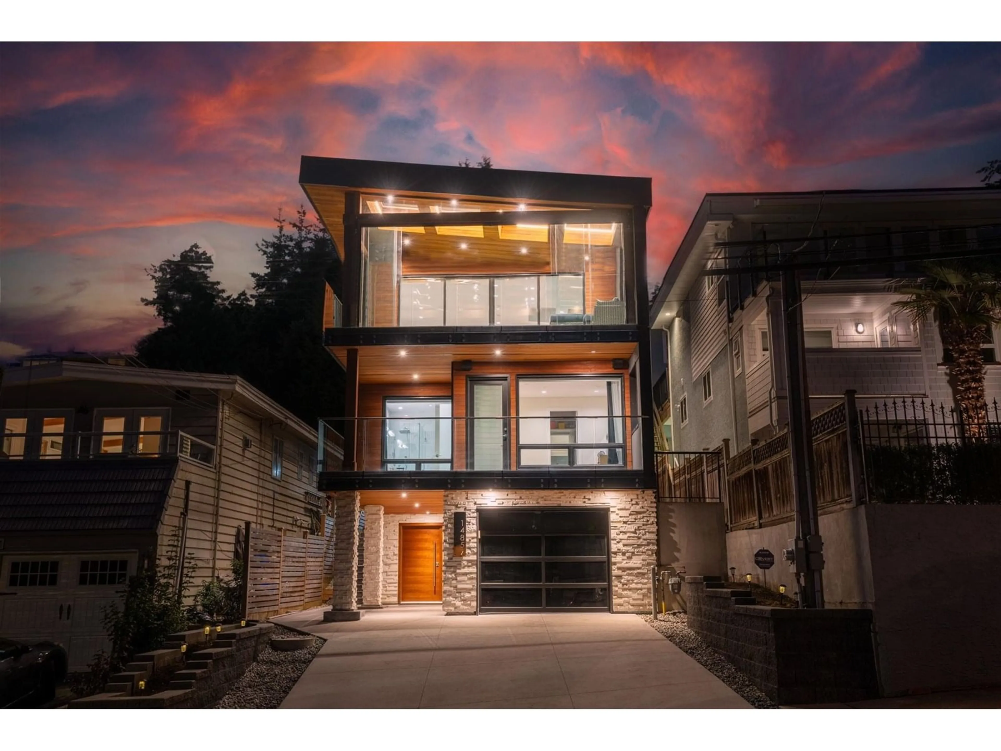 Home with brick exterior material, street for 14857 BUENA VISTA, White Rock British Columbia V4B1X3