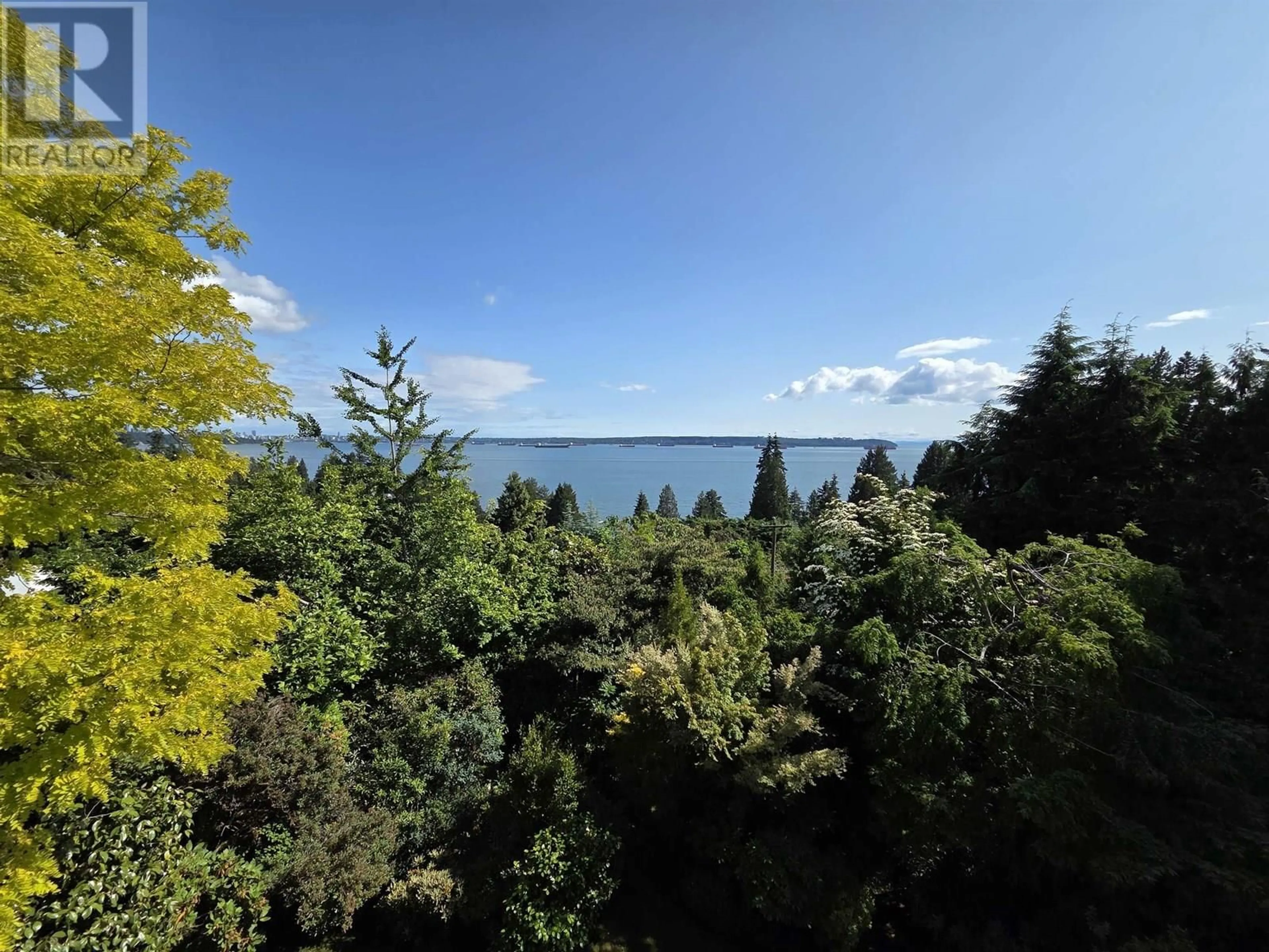 A pic from outside/outdoor area/front of a property/back of a property/a pic from drone, water/lake/river/ocean view for 3254 MATHERS AVENUE, West Vancouver British Columbia V7V2K5
