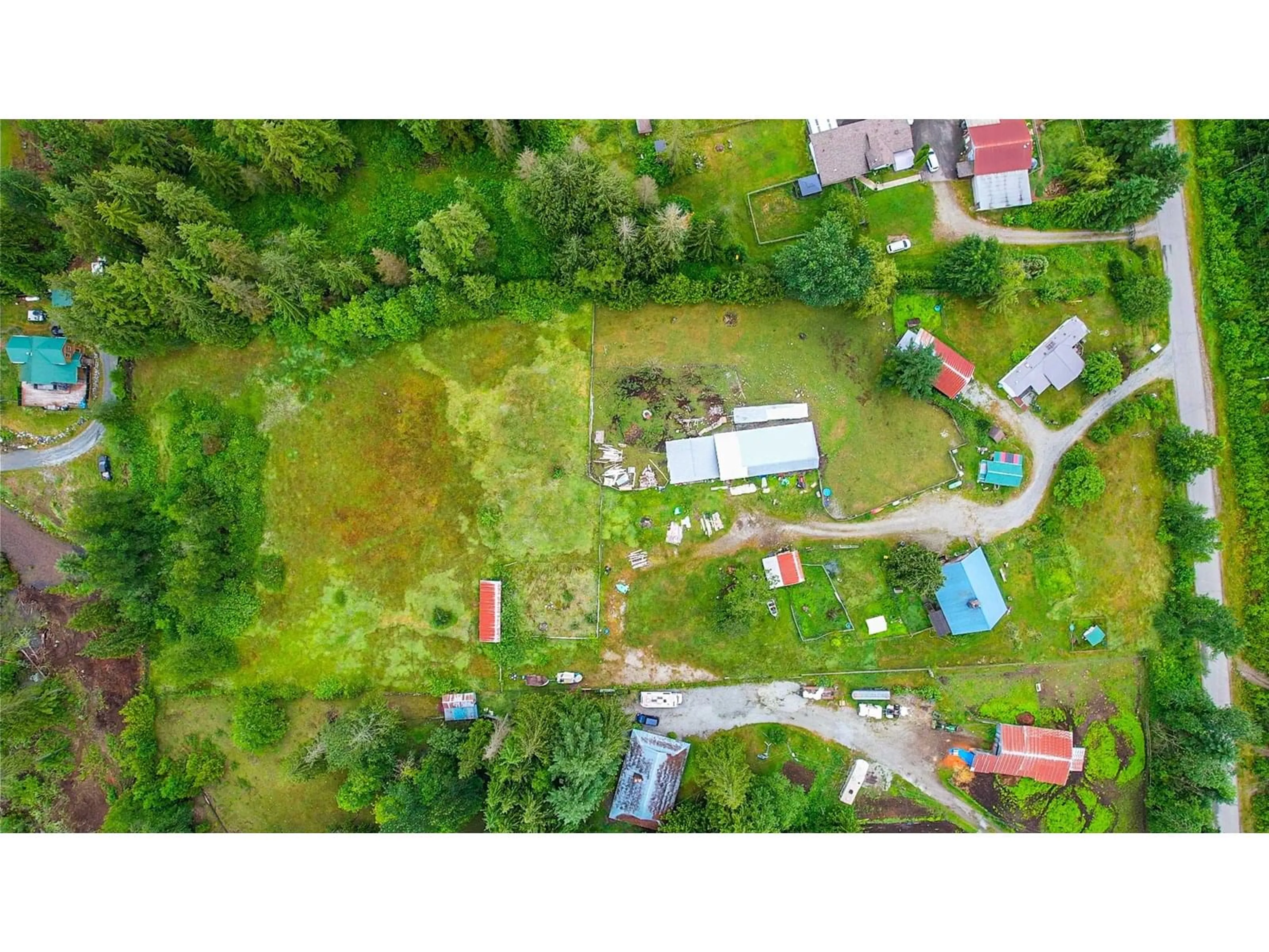 A pic from outside/outdoor area/front of a property/back of a property/a pic from drone, unknown for 33153 SMITH, Mission British Columbia V4S1L6