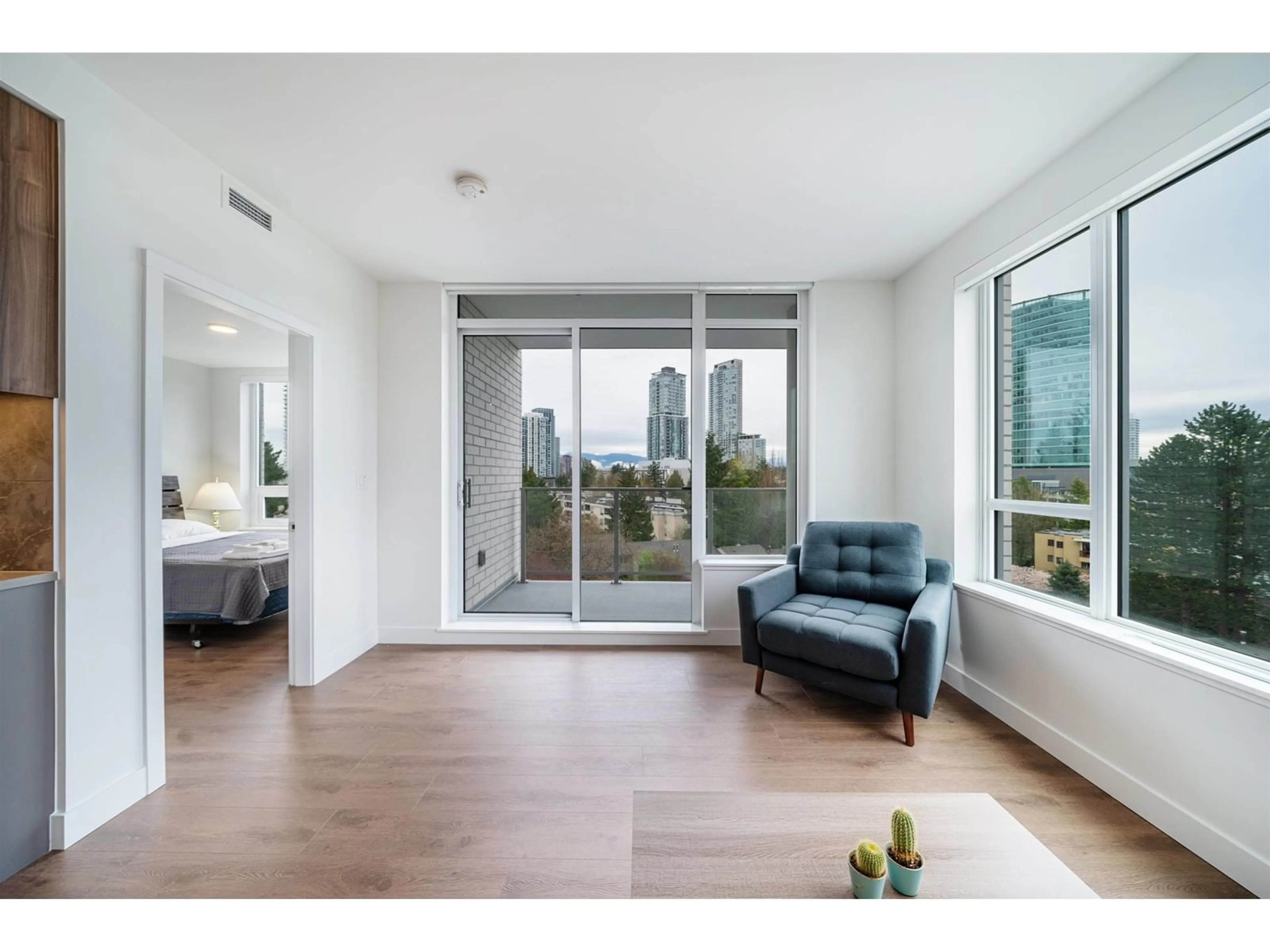 A pic of a room for 402 - 13359 OLD YALE, Surrey British Columbia V3T0S4
