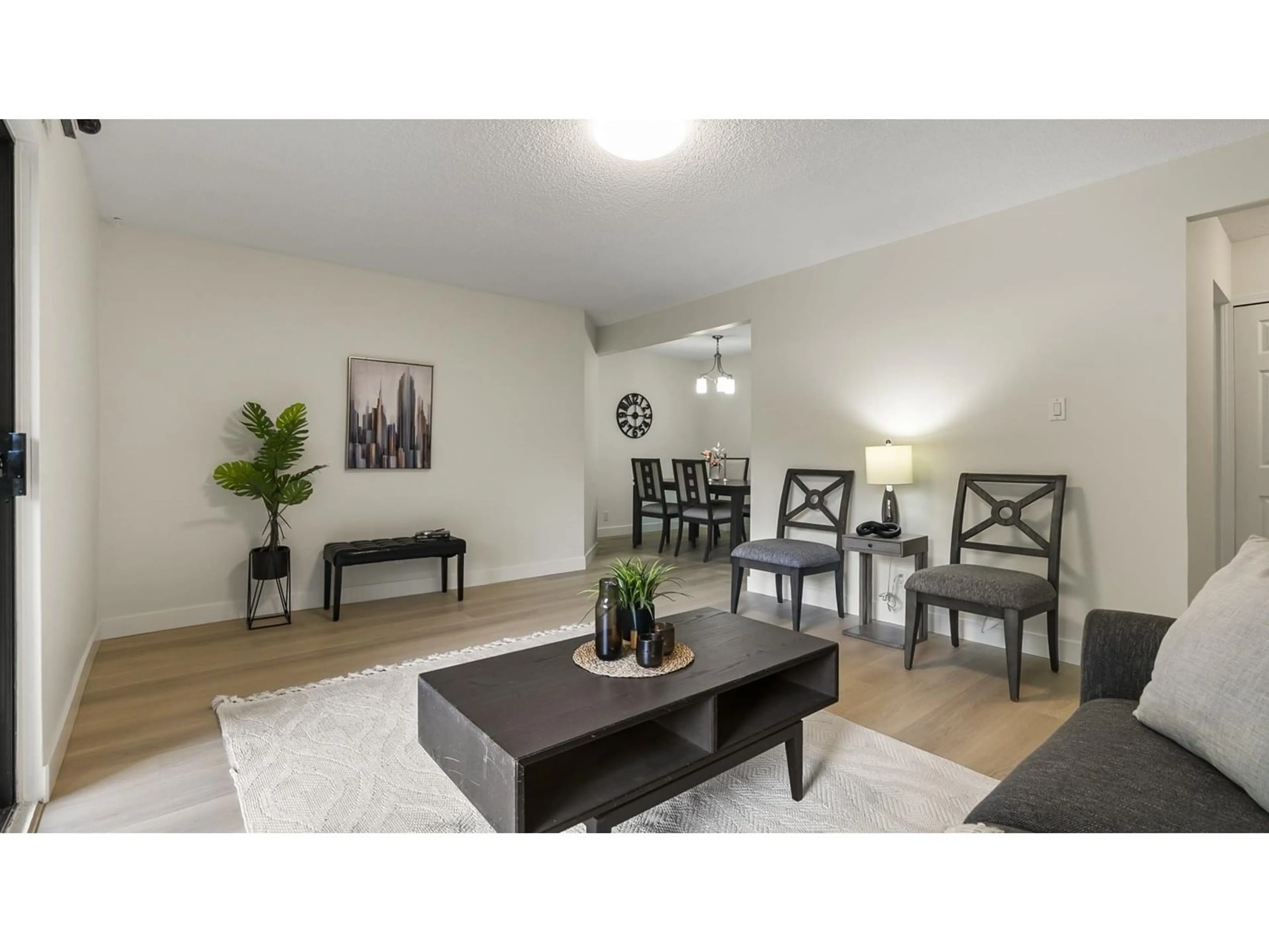 Living room with furniture, unknown for 1608 - 10620 150, Surrey British Columbia V3R7K2
