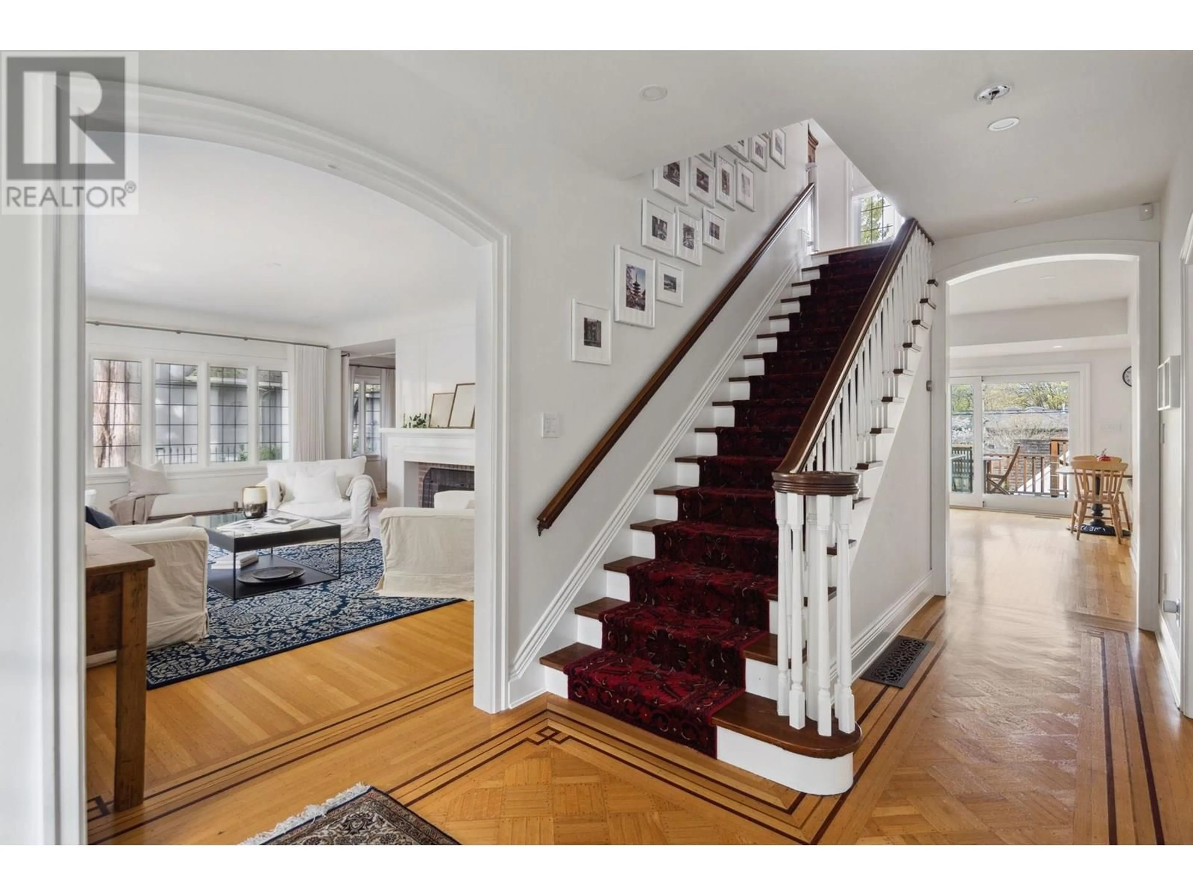 Indoor foyer for 1749 38TH AVENUE, Vancouver British Columbia V6M1R7