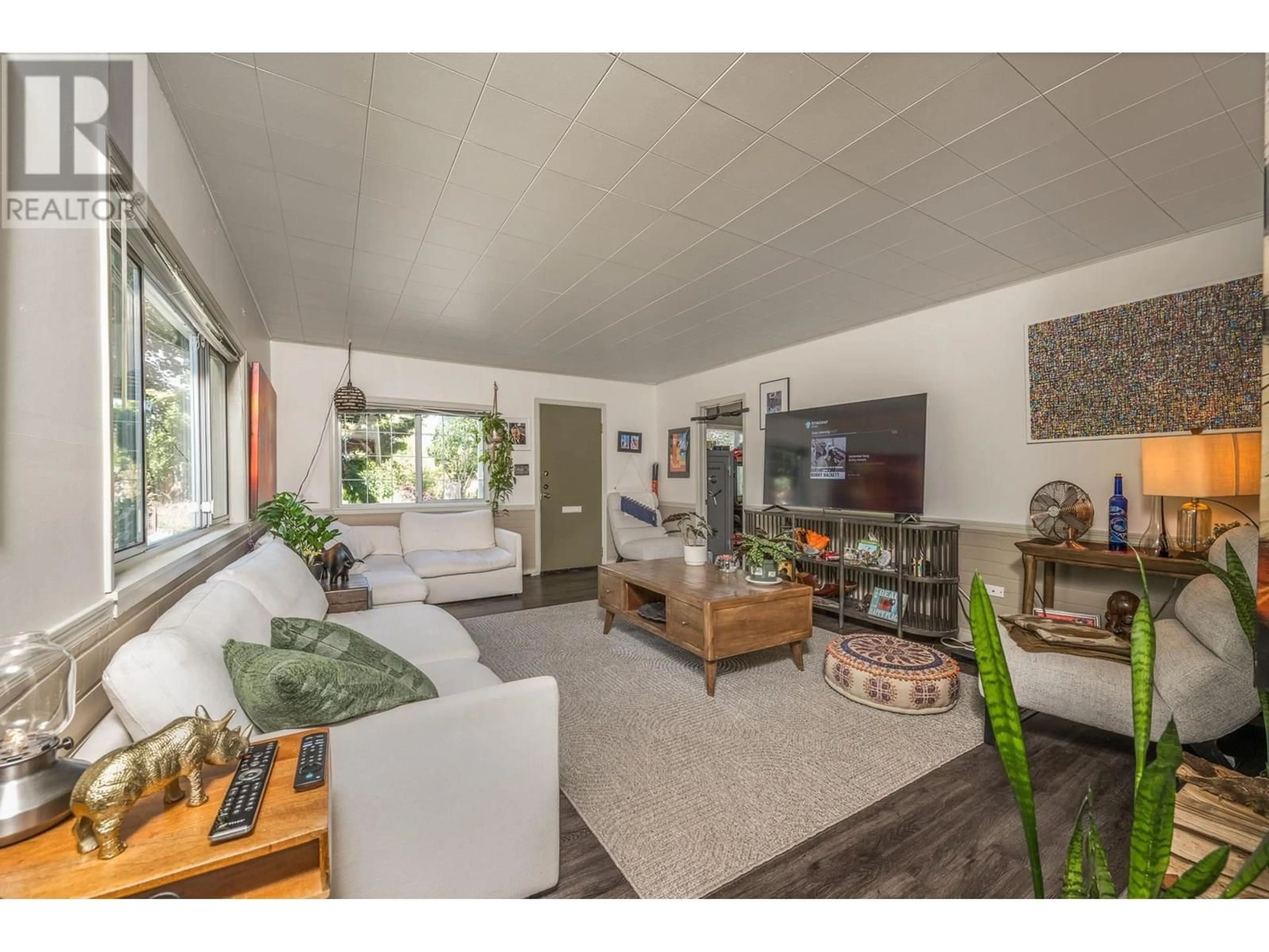 Living room with furniture, unknown for 77 66A STREET, Delta British Columbia V4L1M3