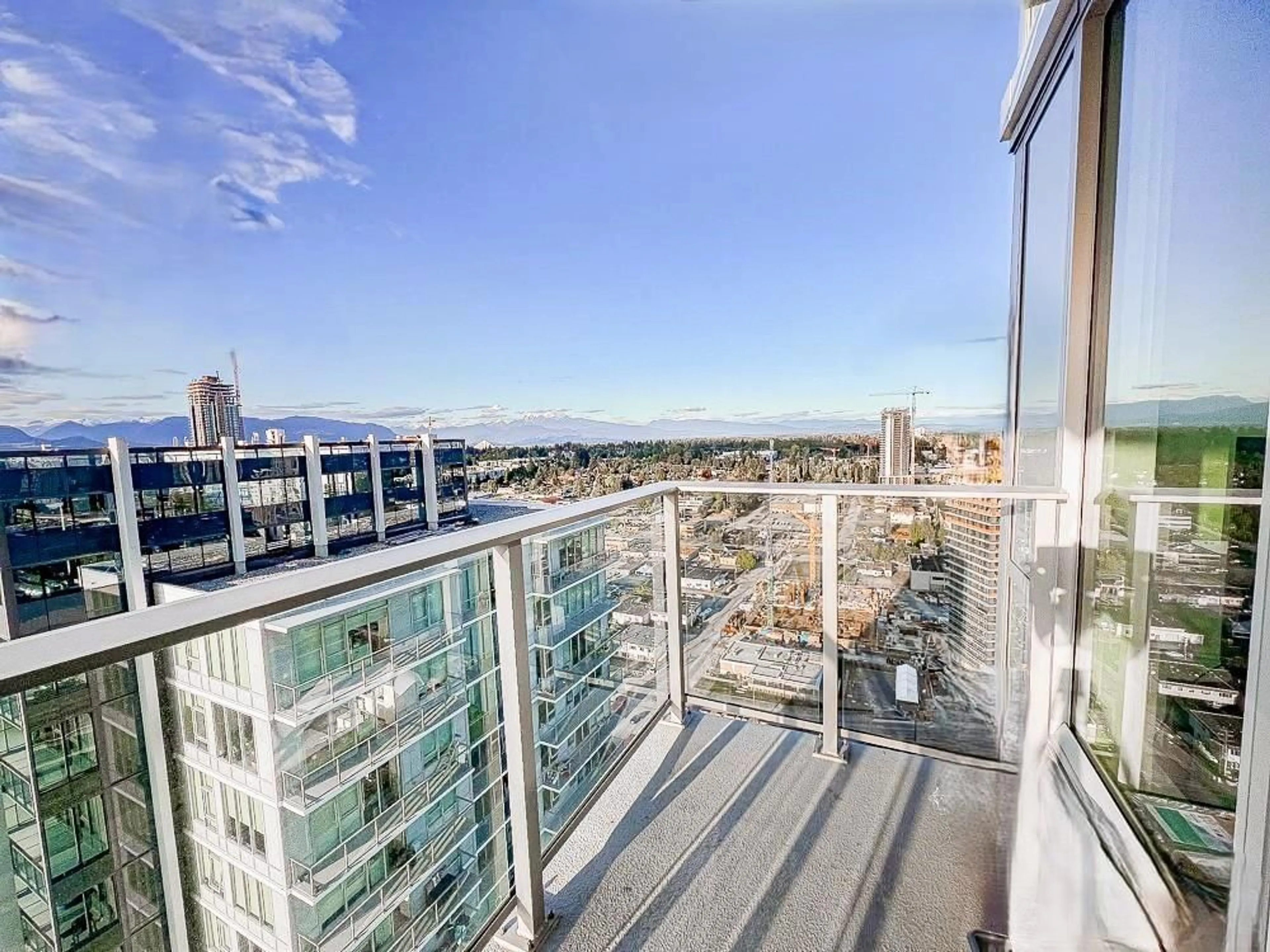 Balcony in the apartment, city buildings view from balcony for 3104 - 10448 UNIVERSITY, Surrey British Columbia V3T0S7