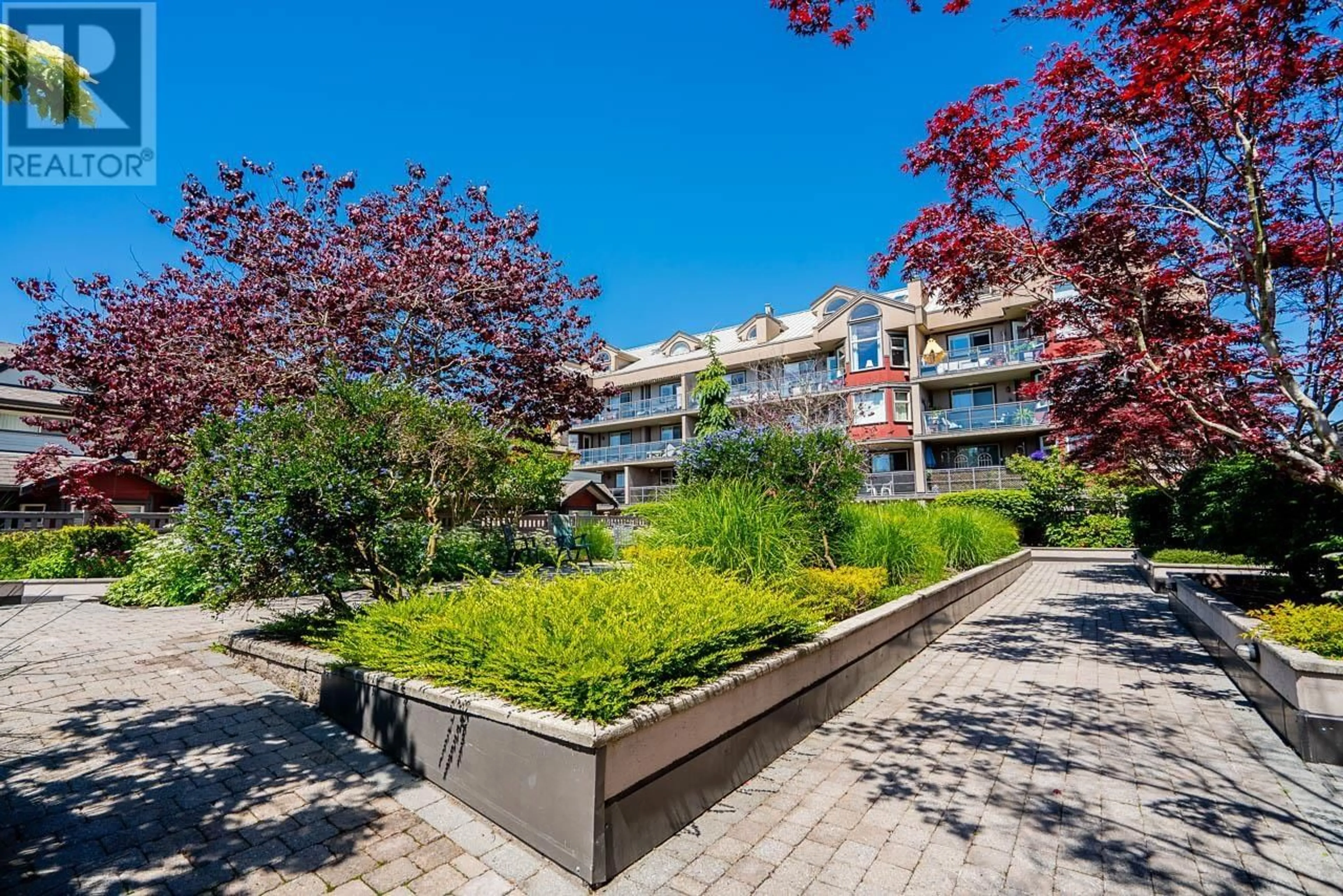 Patio, street for A205 - 4811 53 STREET, Ladner British Columbia V4K2Z3