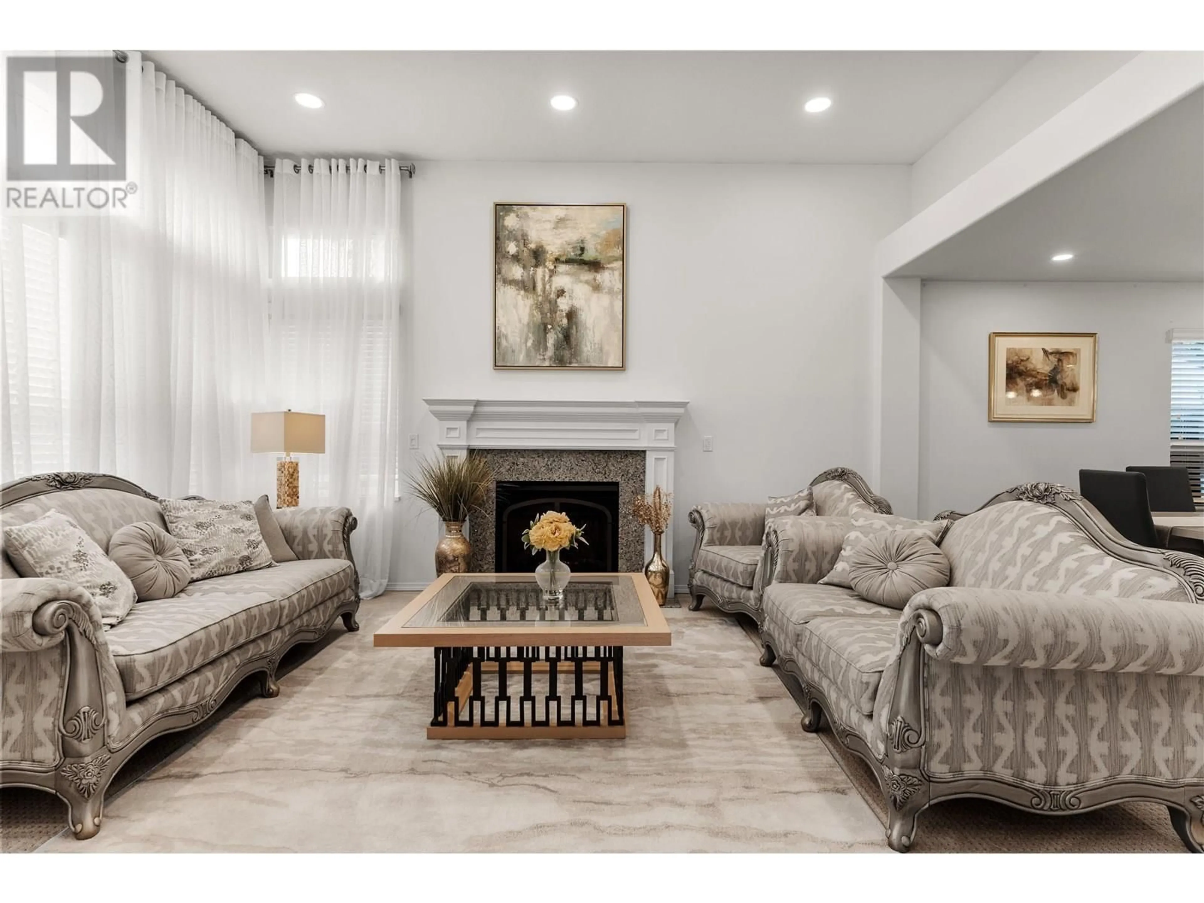 Living room with furniture, unknown for 5669 CLIPPER ROAD, Delta British Columbia V4K5A5