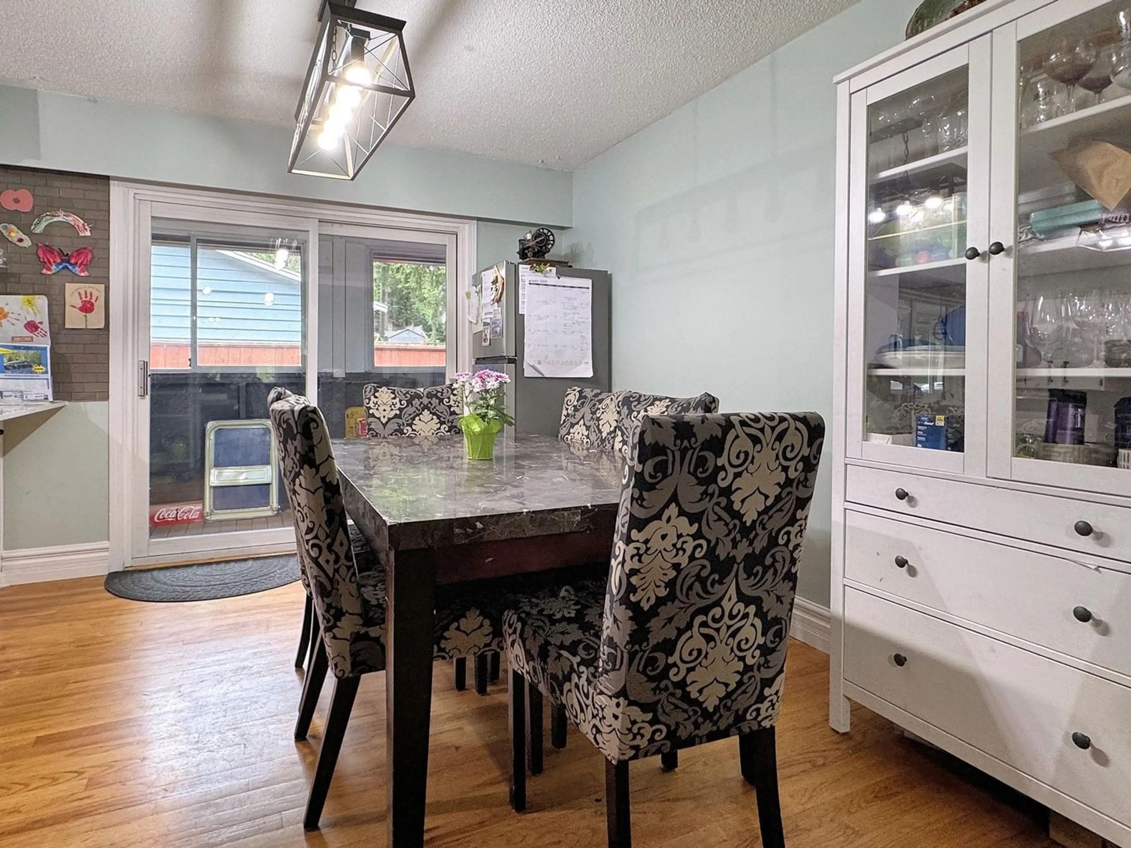 Dining room, wood/laminate floor for 3890 200, Langley British Columbia V3A1K5