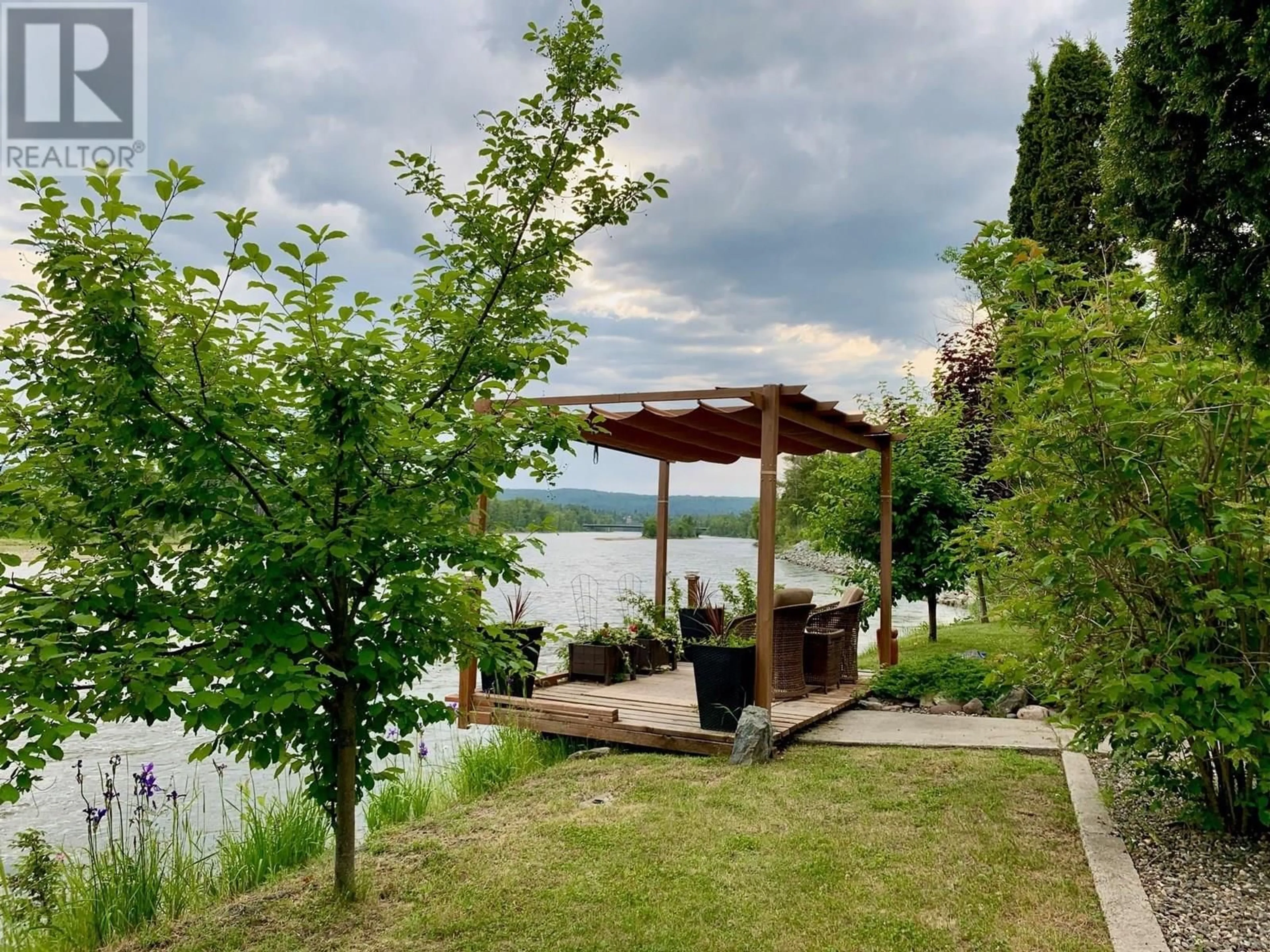 Patio, water/lake/river/ocean view for 829 PG PULPMILL ROAD, Prince George British Columbia V2K5P4