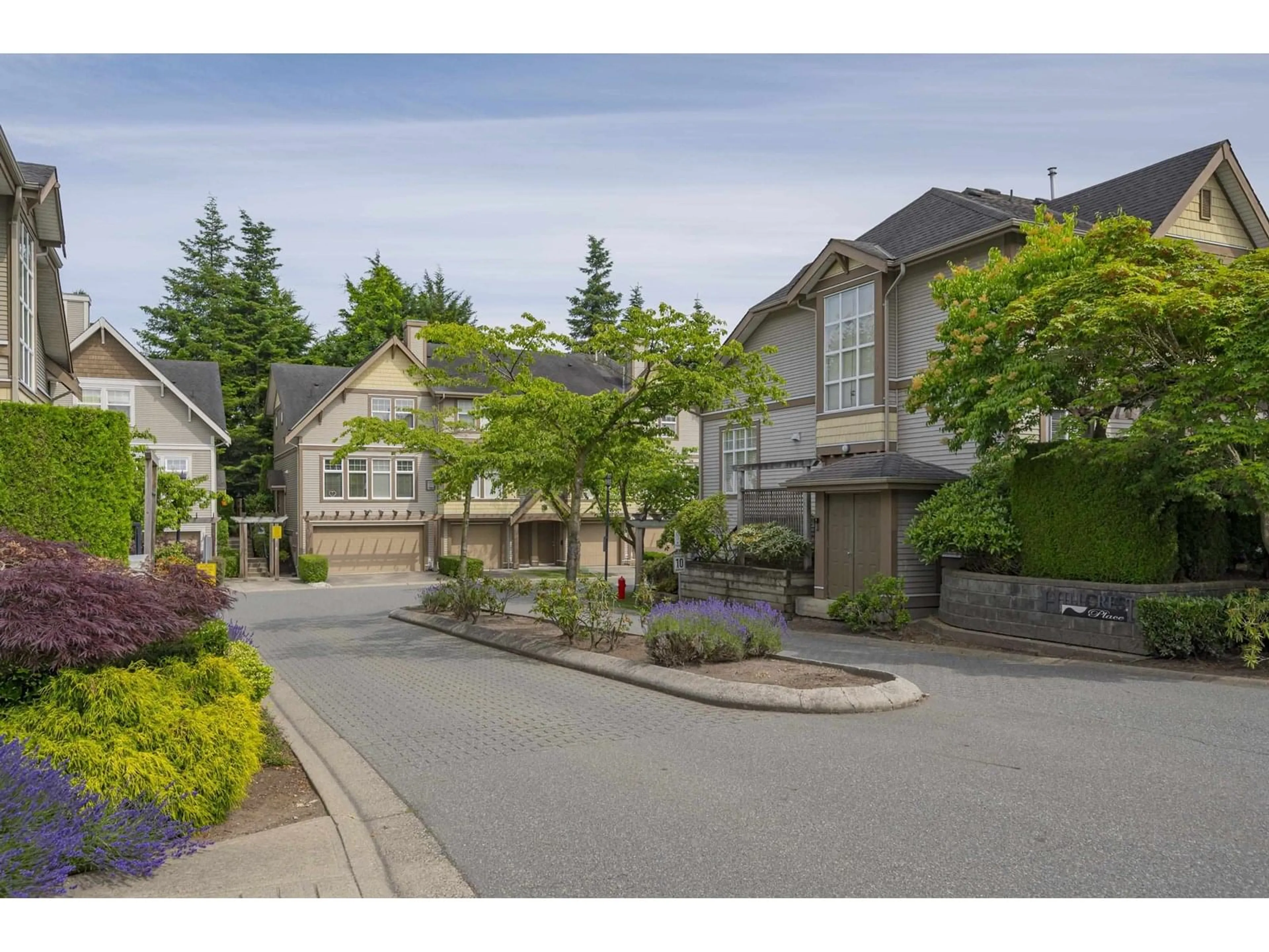 A pic from outside/outdoor area/front of a property/back of a property/a pic from drone, street for 23 - 6588 188, Surrey British Columbia V3S1Z6