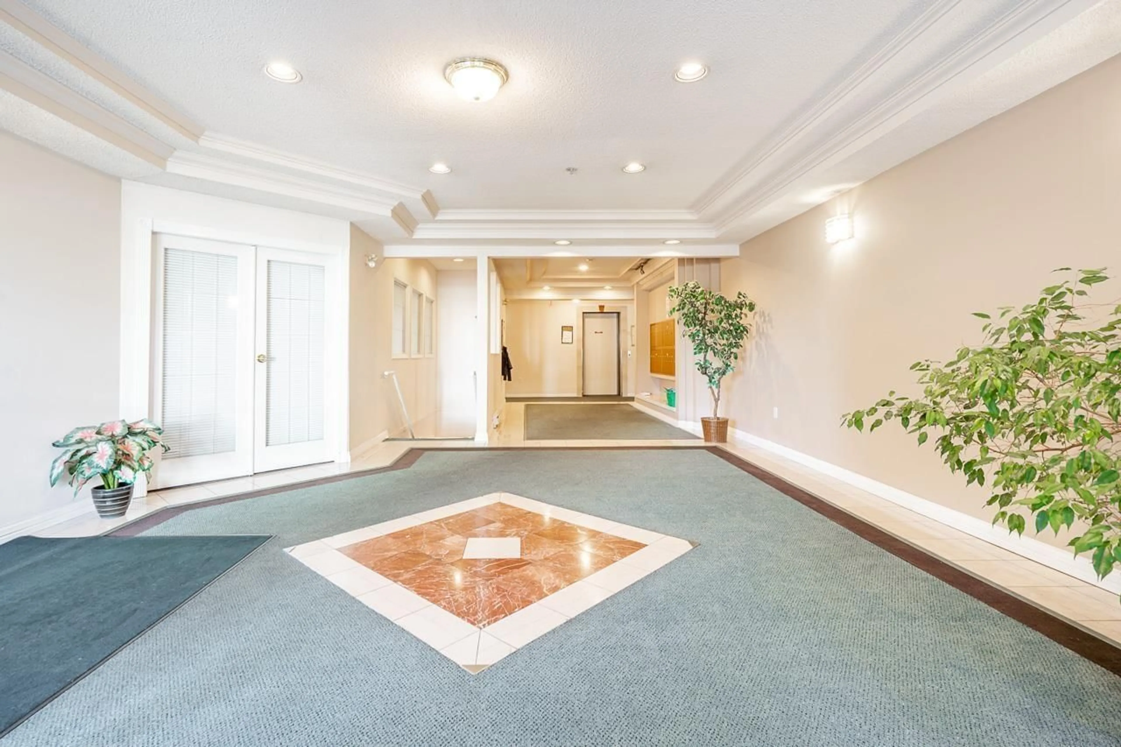 Indoor foyer for 304 - 5646 200, Langley British Columbia V3A1M8