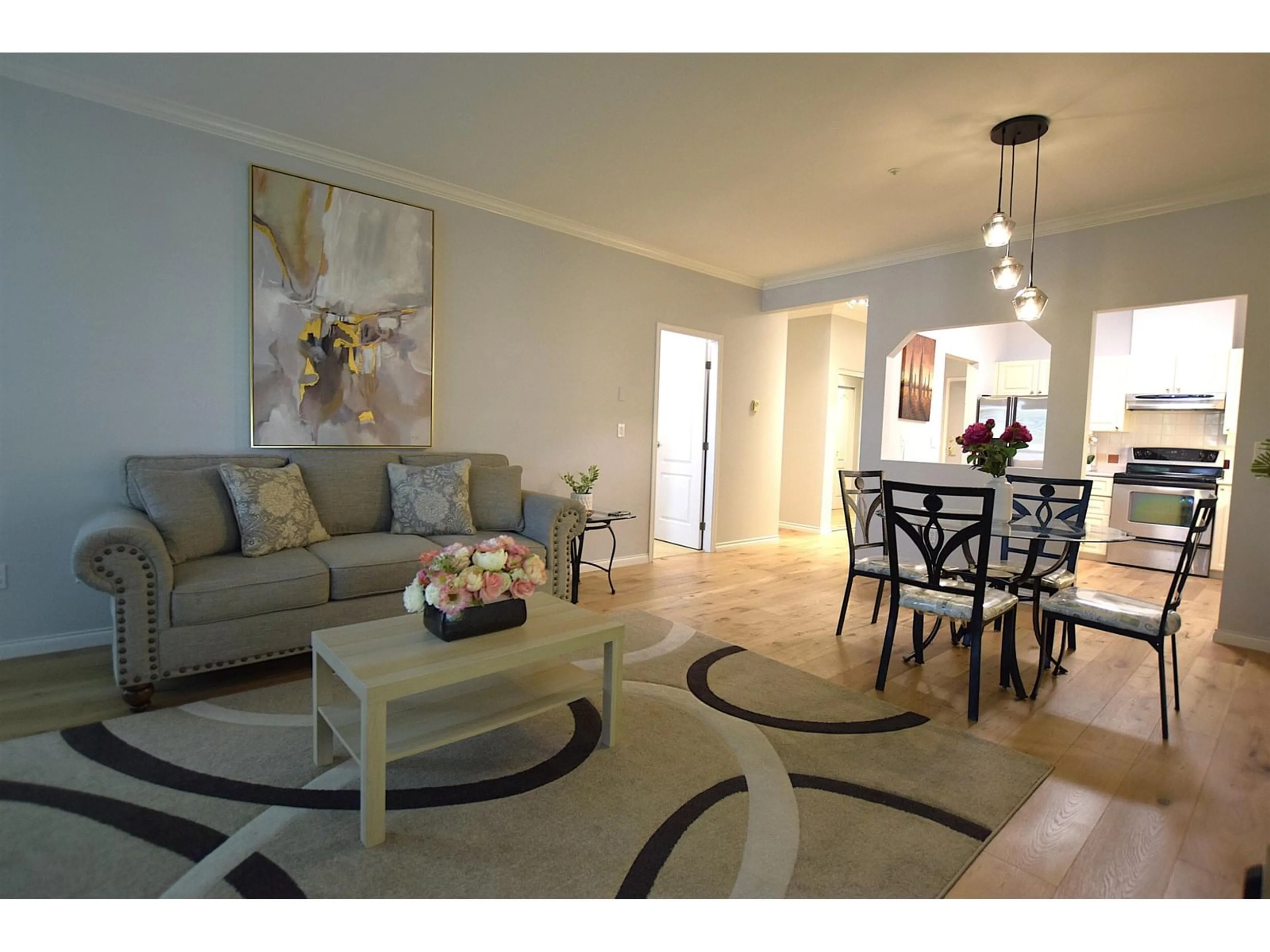 Living room with furniture, unknown for 304 - 5646 200, Langley British Columbia V3A1M8
