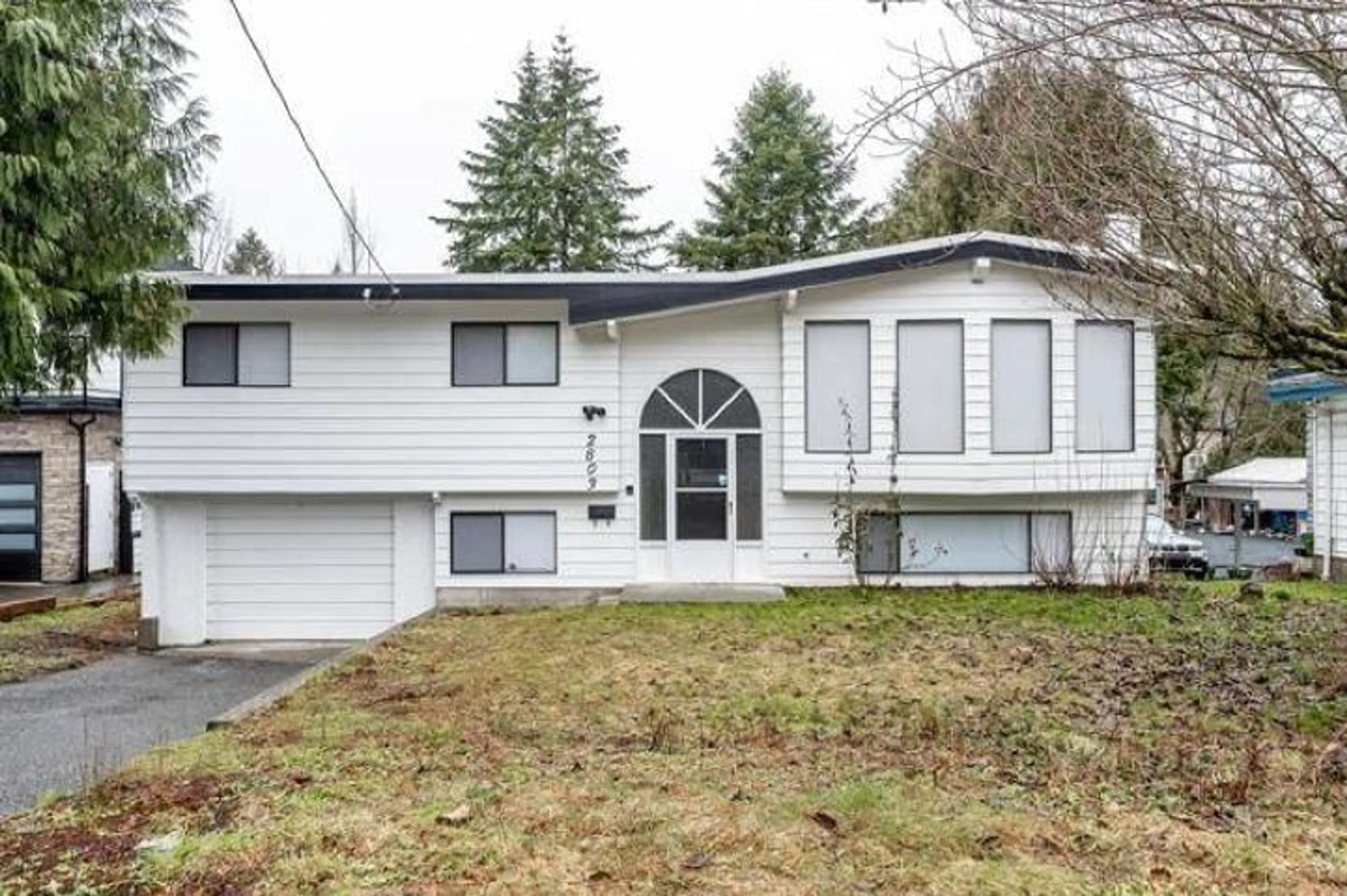 Home with vinyl exterior material, street for 2803 BABICH, Abbotsford British Columbia V2S3K4
