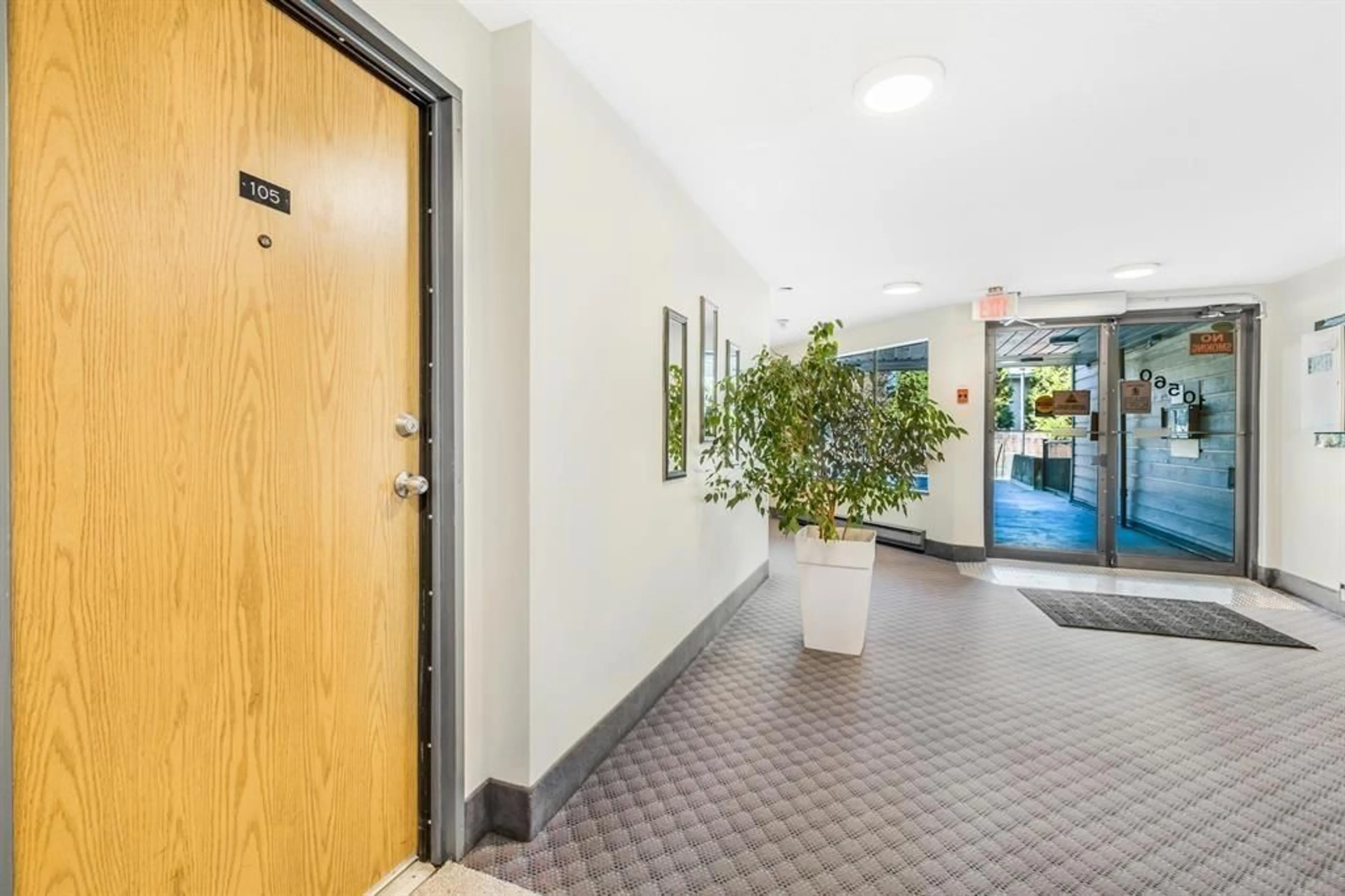 Indoor foyer for 105 - 10560 154, Surrey British Columbia V3R8A3