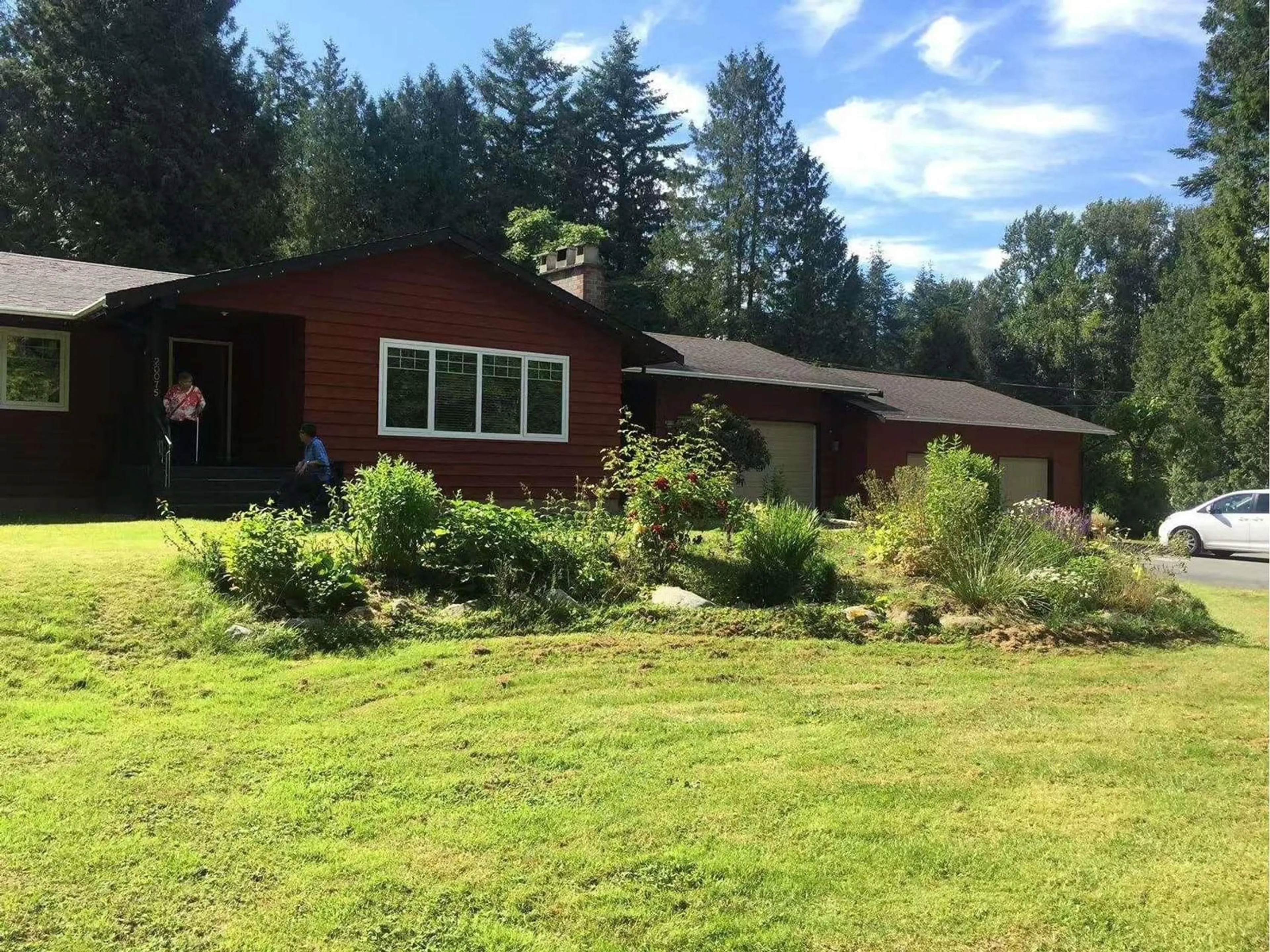 A pic from outside/outdoor area/front of a property/back of a property/a pic from drone, unknown for 20075 FERNRIDGE, Langley British Columbia V2Z1X4