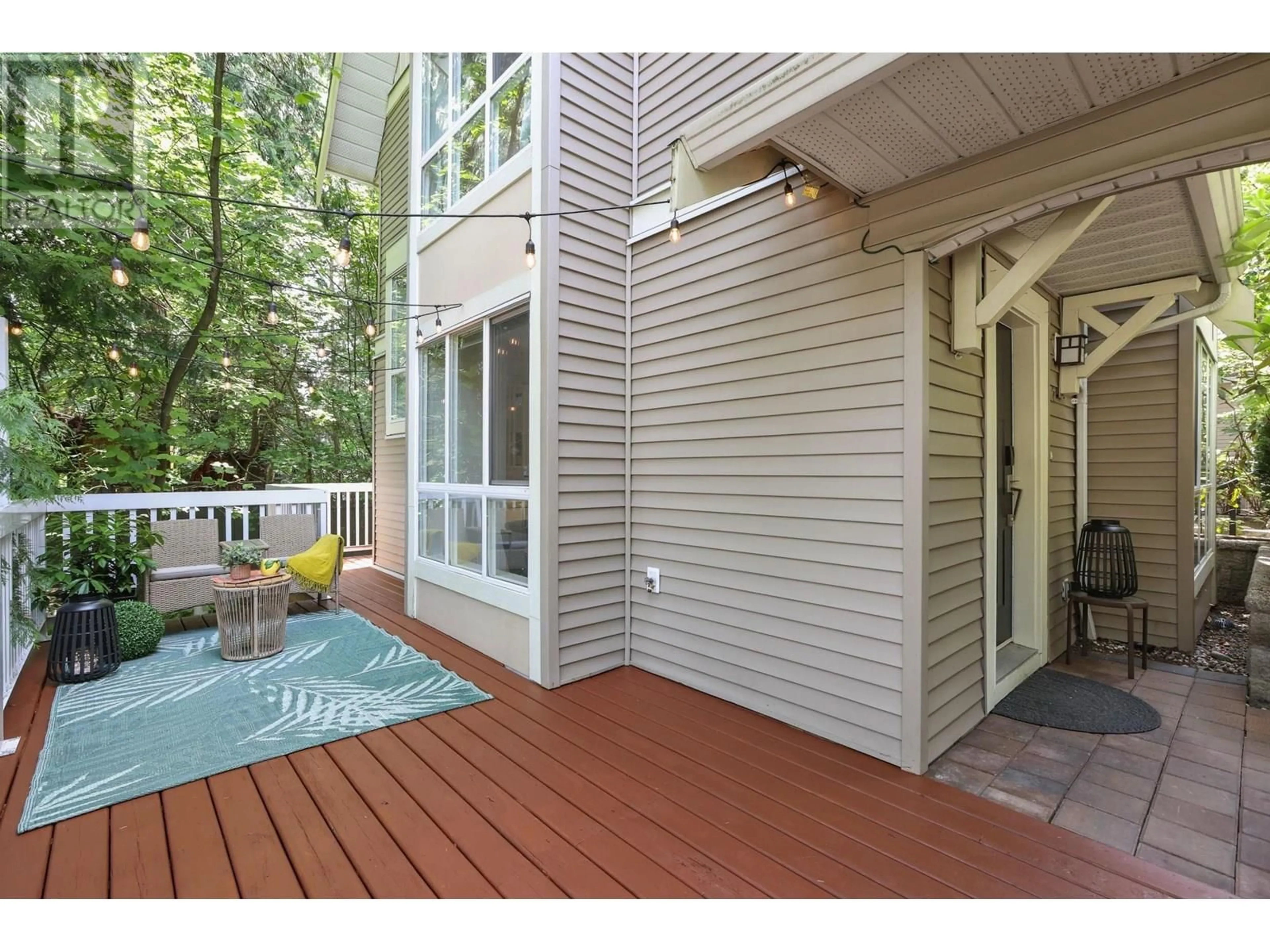 Patio, unknown for 2 - 1075 LYNN VALLEY ROAD, North Vancouver British Columbia V7J1Z6