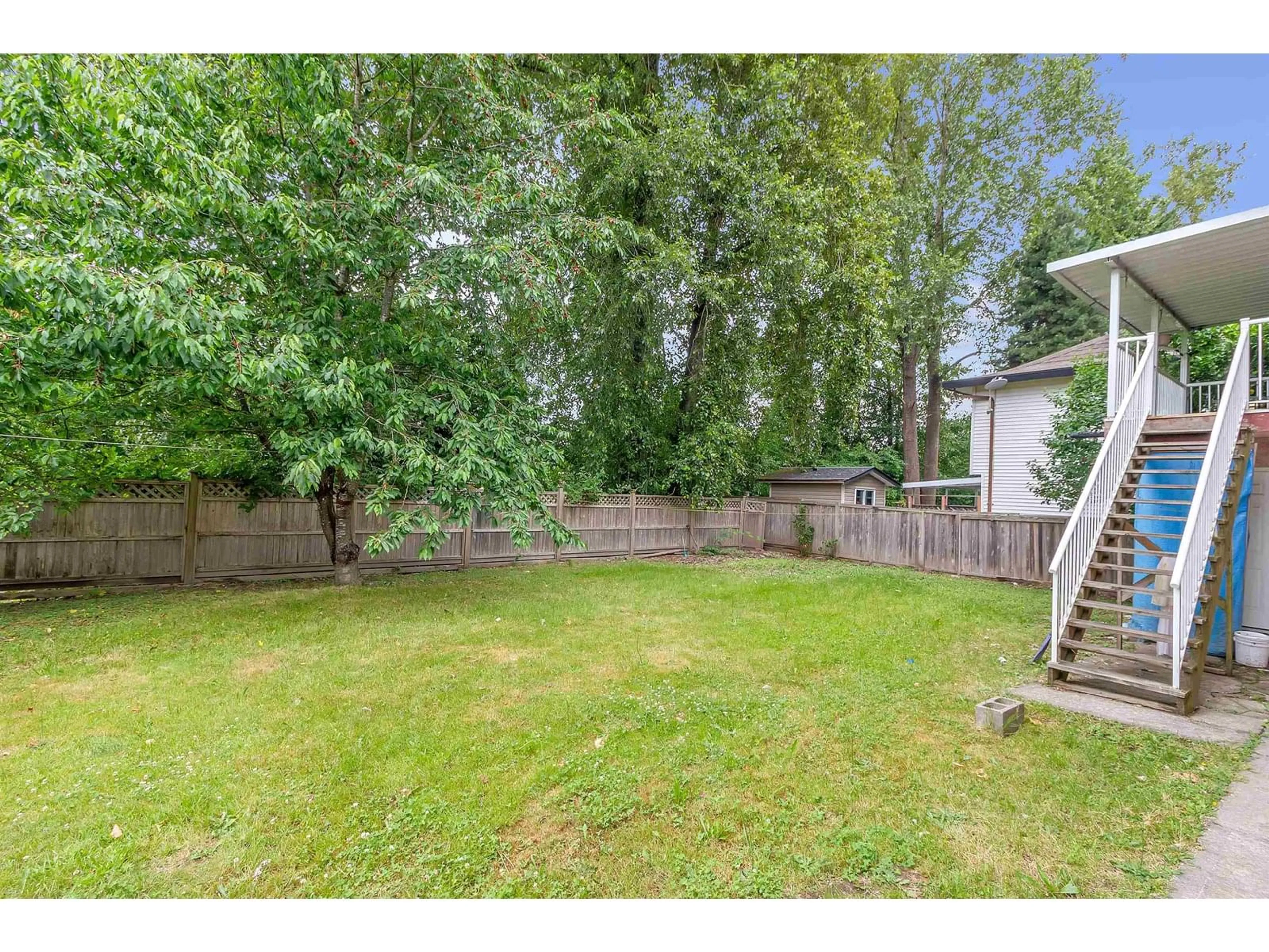 Patio, unknown for 8841 140A, Surrey British Columbia V3V7H1
