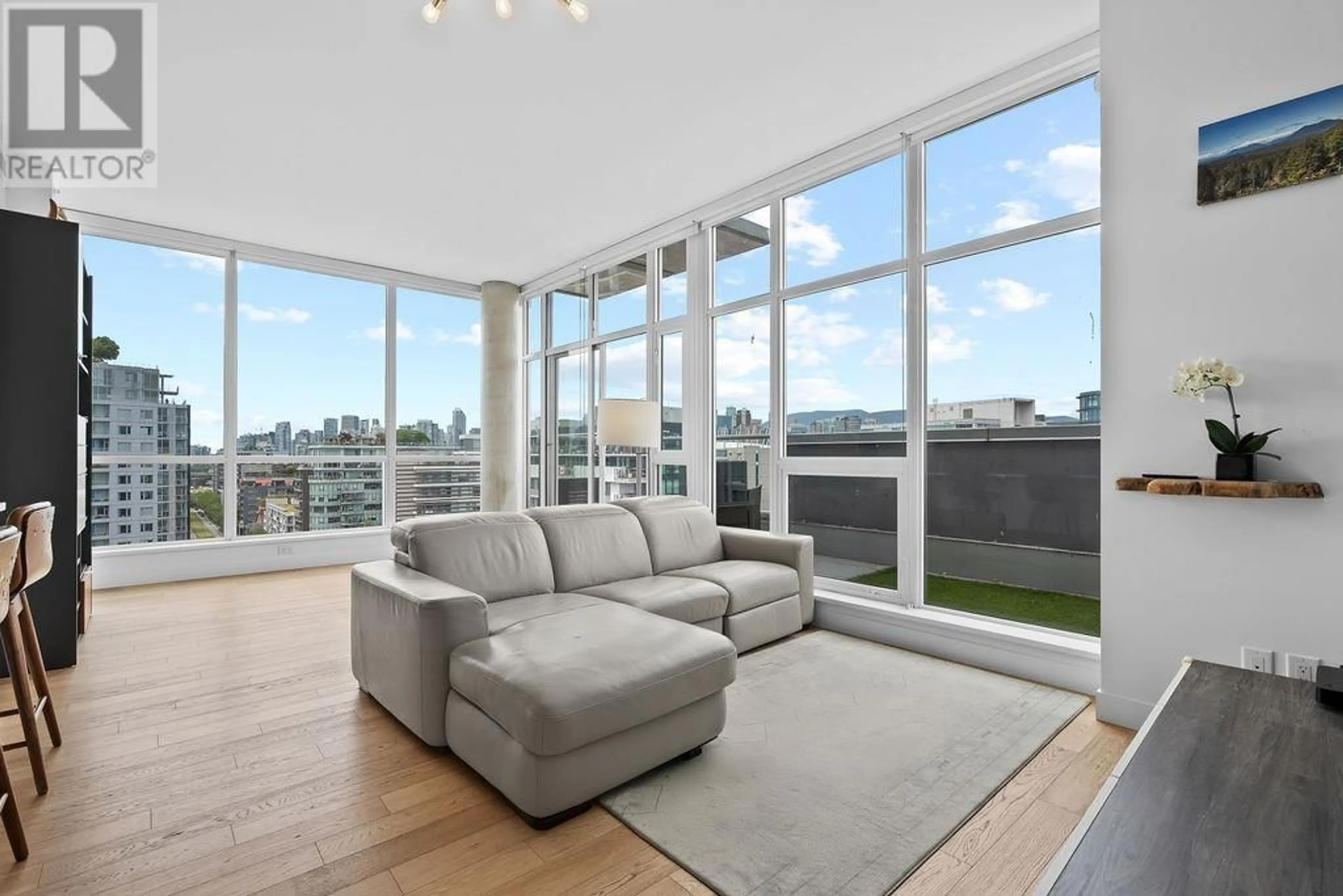 Living room with furniture, unknown for 1605 - 108 1ST AVENUE, Vancouver British Columbia V5T0E4