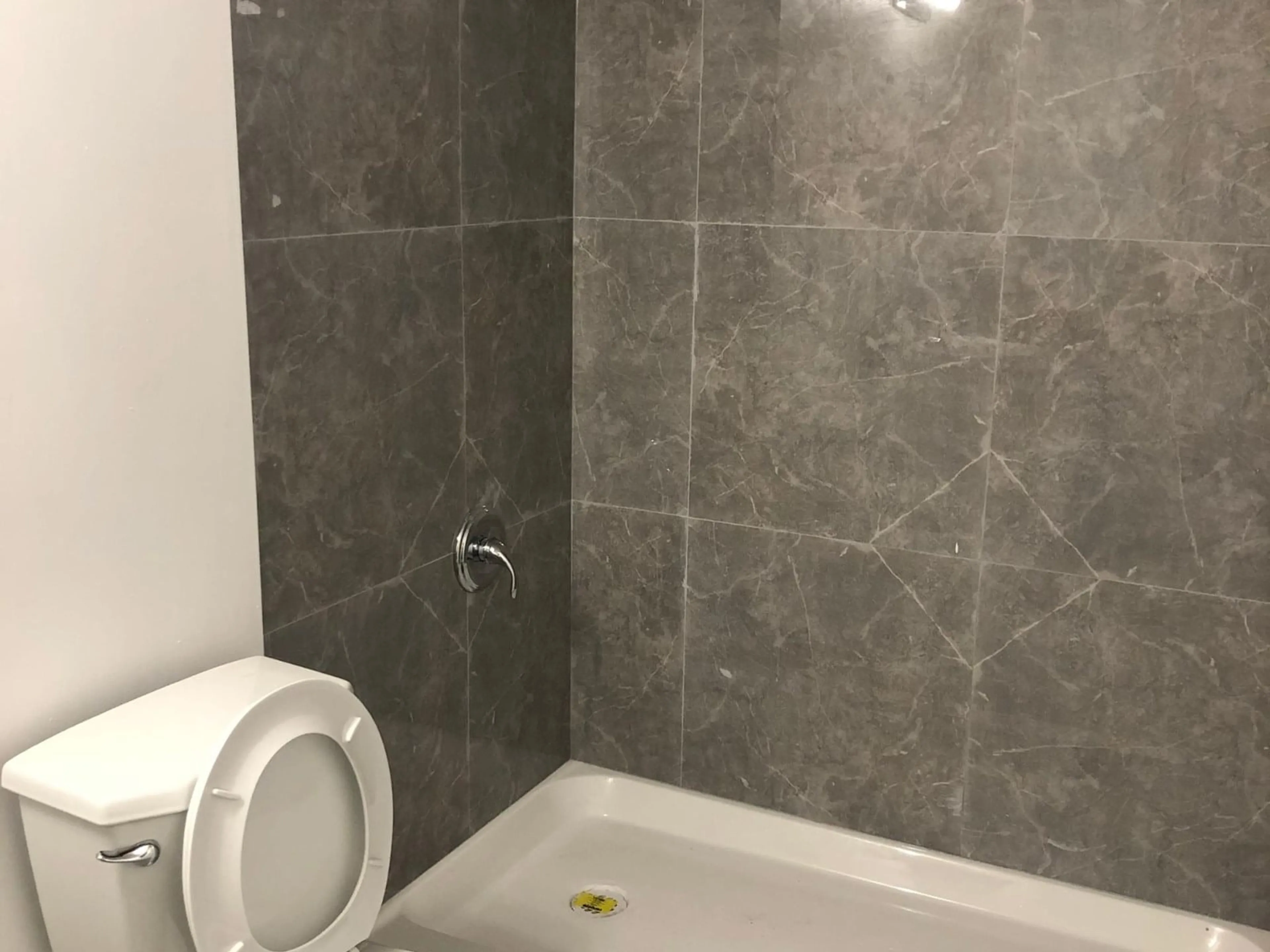 Standard bathroom, ceramic/tile floor for 13872 93A, Surrey British Columbia V3V6L9