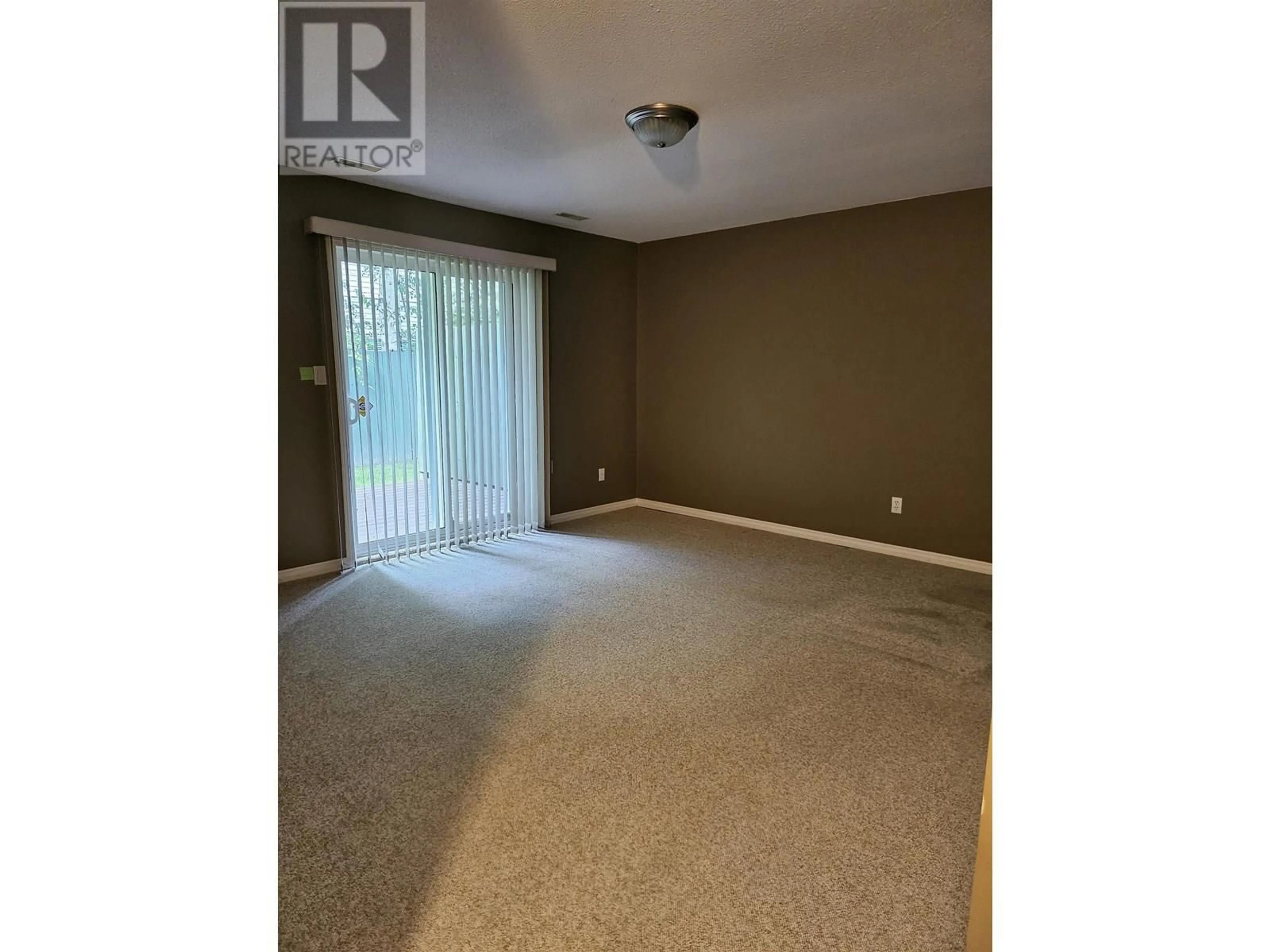 A pic of a room for 212 - 3307 WESTWOOD DRIVE, Prince George British Columbia V2M1S4