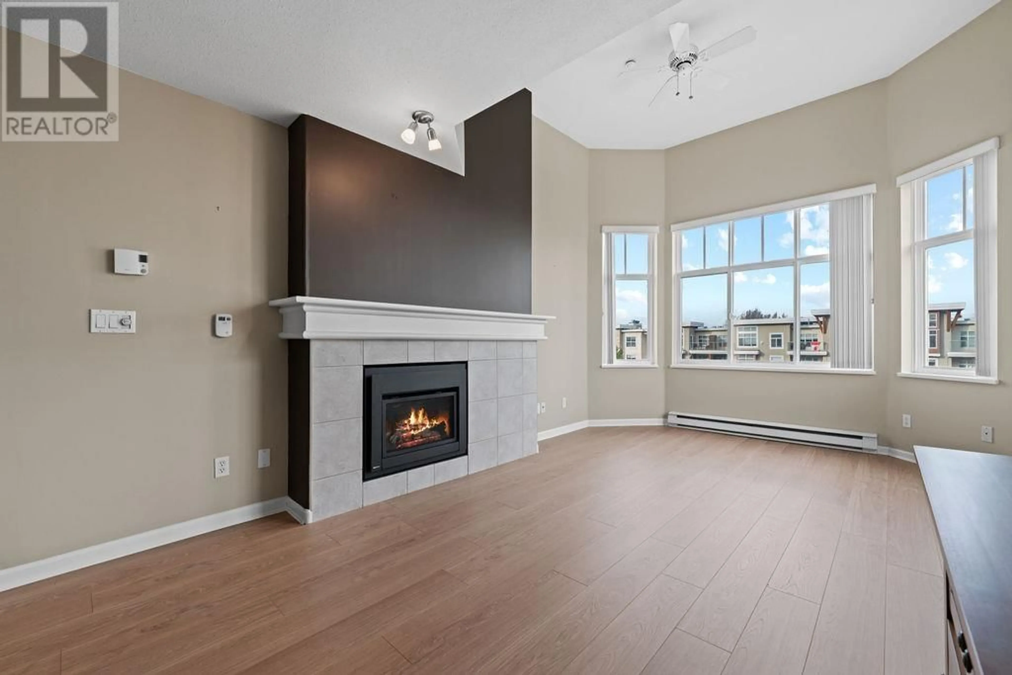 Living room with furniture, unknown for 415 - 12633 NO. 2 ROAD, Richmond British Columbia V7E6N5