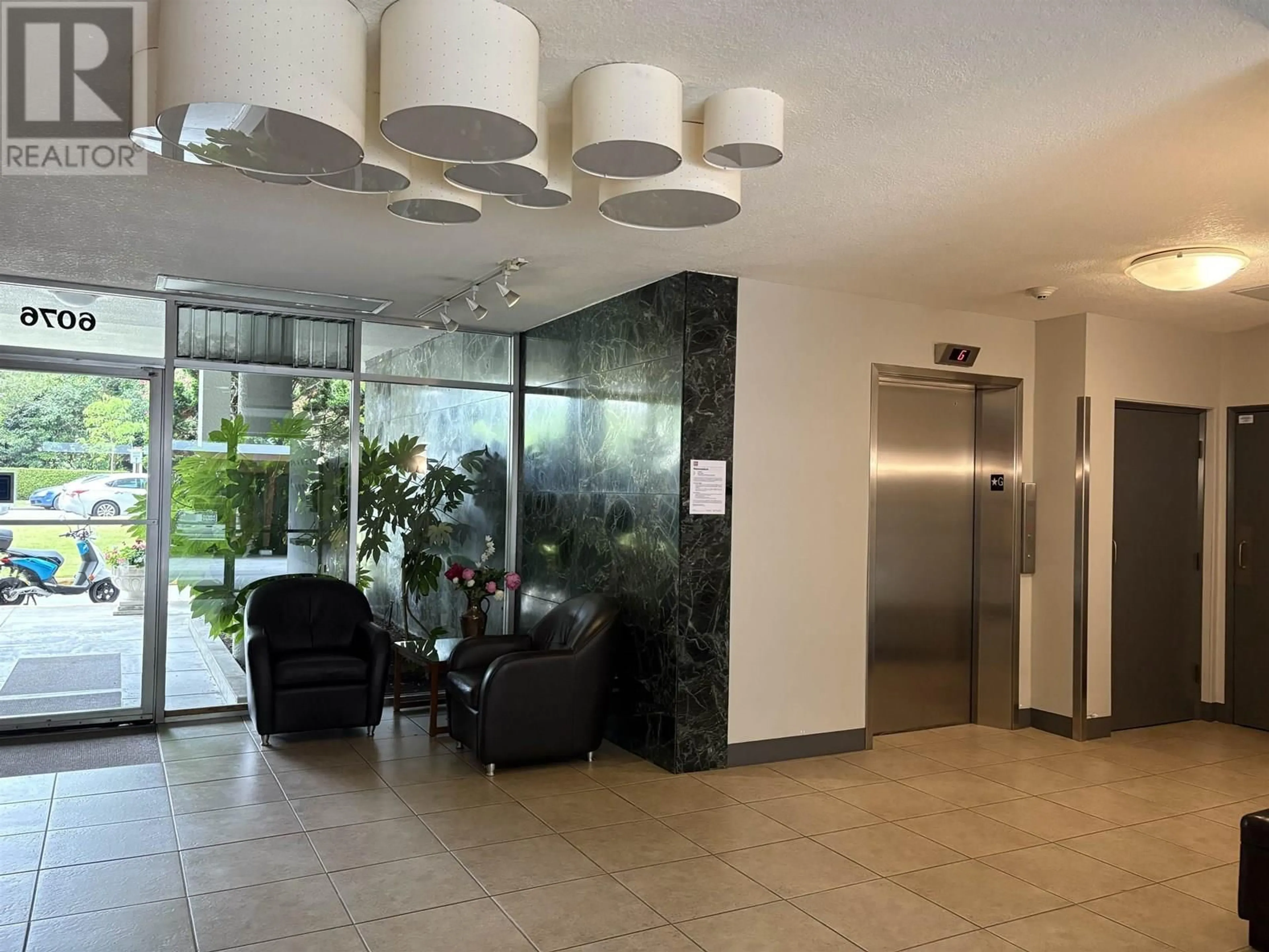 Lobby for 305 - 6076 TISDALL STREET, Vancouver British Columbia V5Z3N2