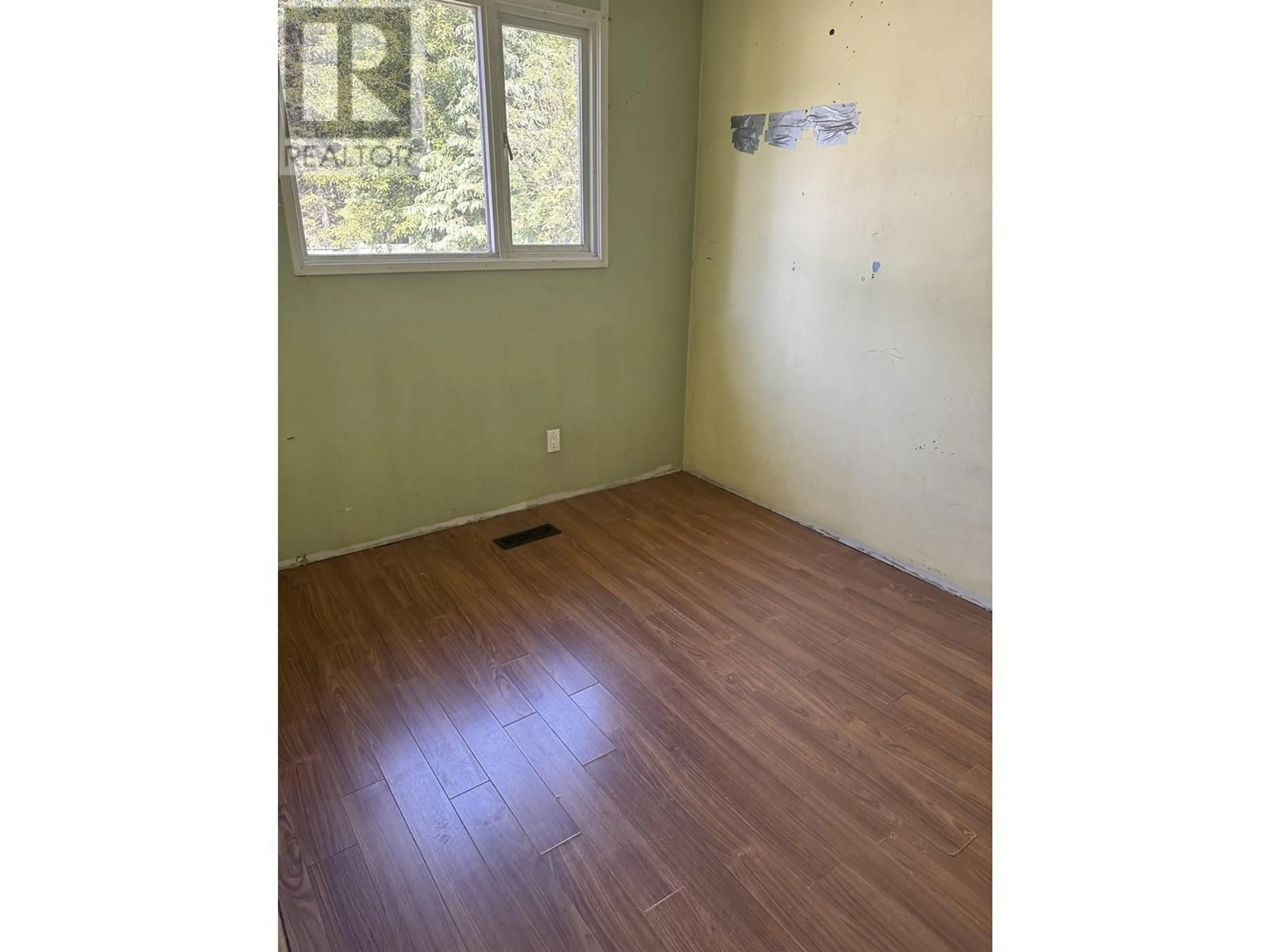 A pic of a room for 61 MUNRO CRESCENT, Mackenzie British Columbia V0J2C0