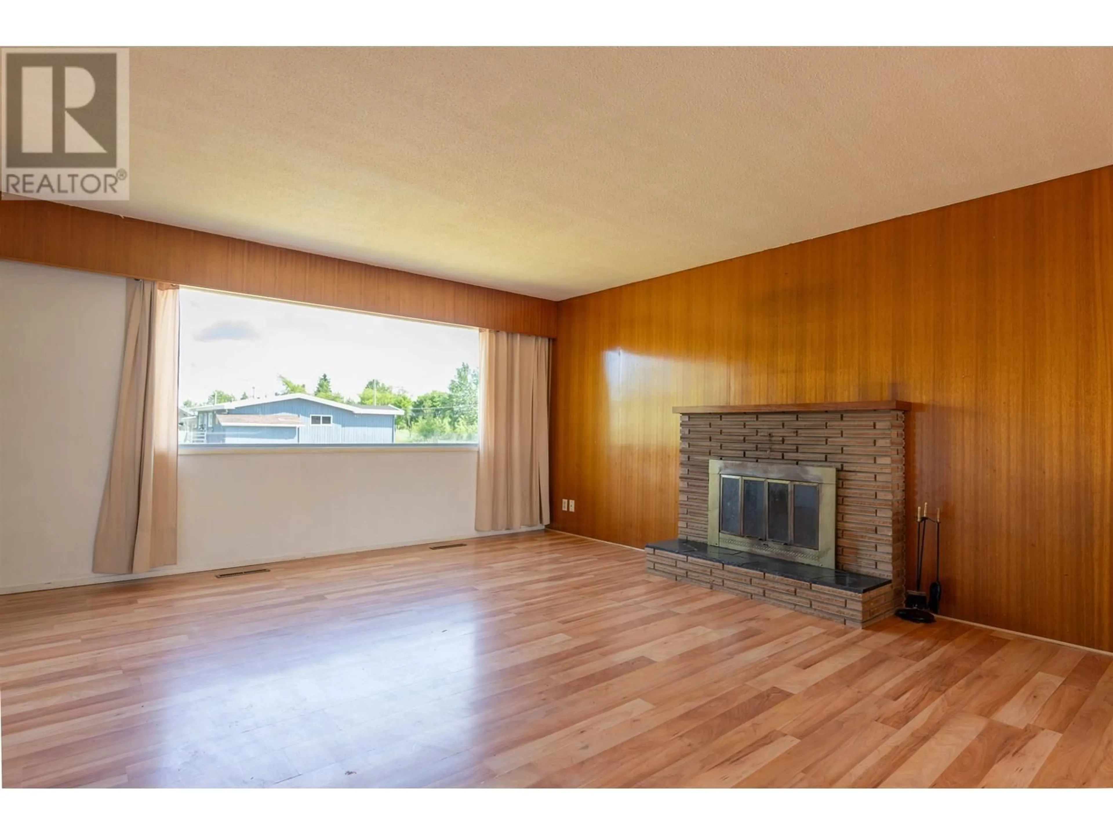 A pic of a room for 2795 FAIRVIEW CRESCENT, Prince George British Columbia V2N1G7