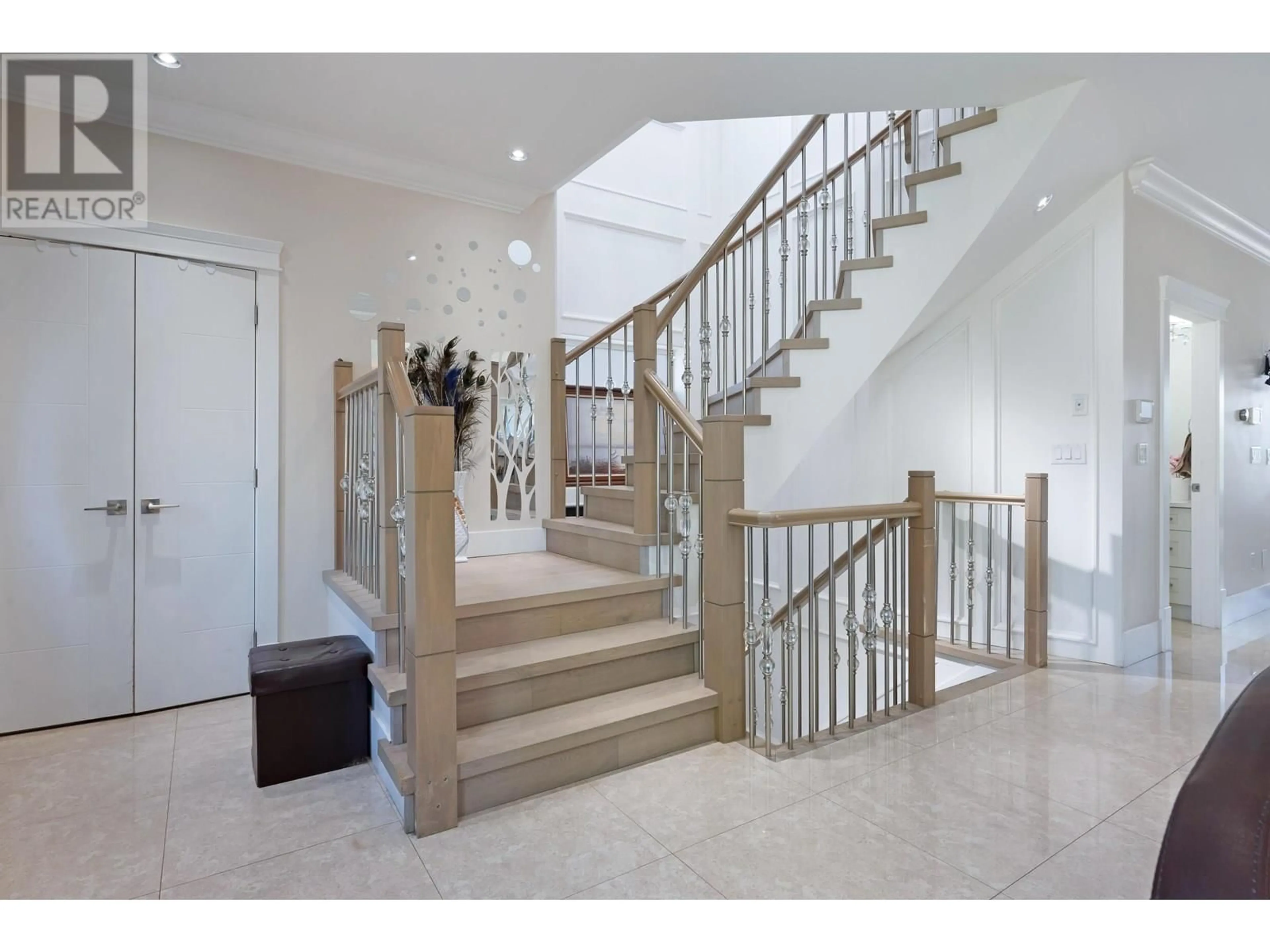 Unknown for 242 65TH AVENUE, Vancouver British Columbia V5X2P4