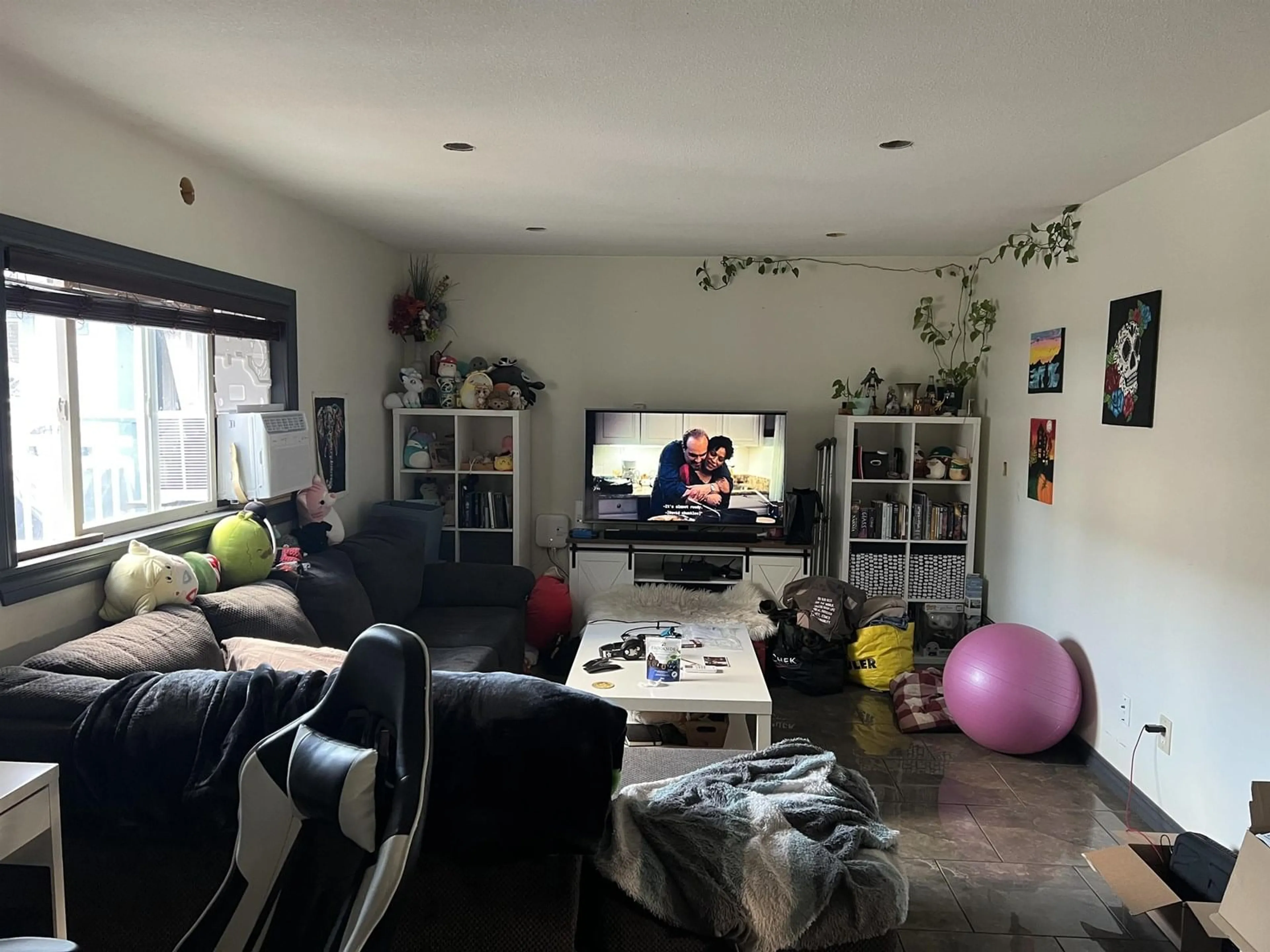 A pic of a room for 12473 114, Surrey British Columbia V3V3N8