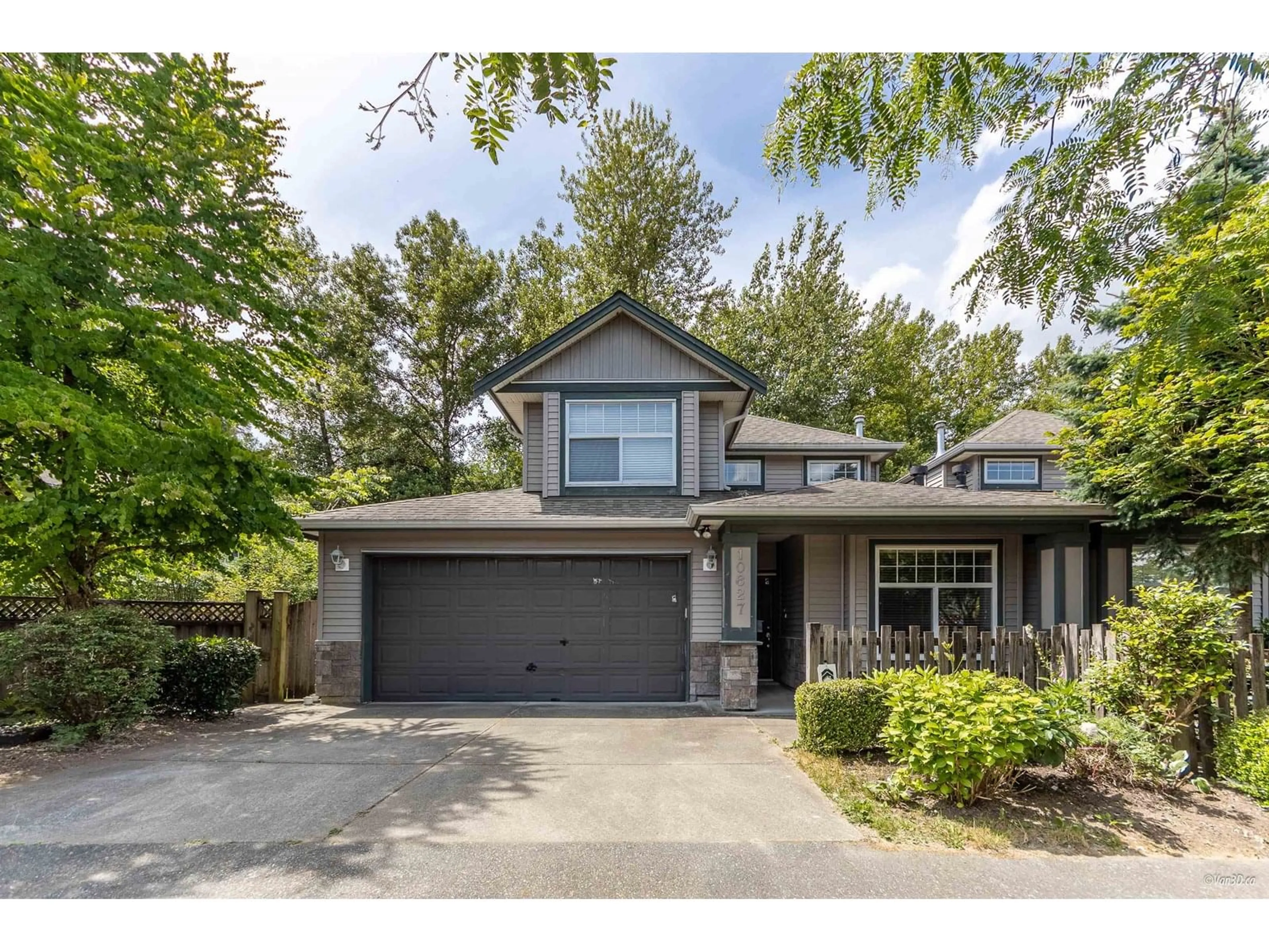 Unknown for 10627 144TH, Surrey British Columbia V3T4V8