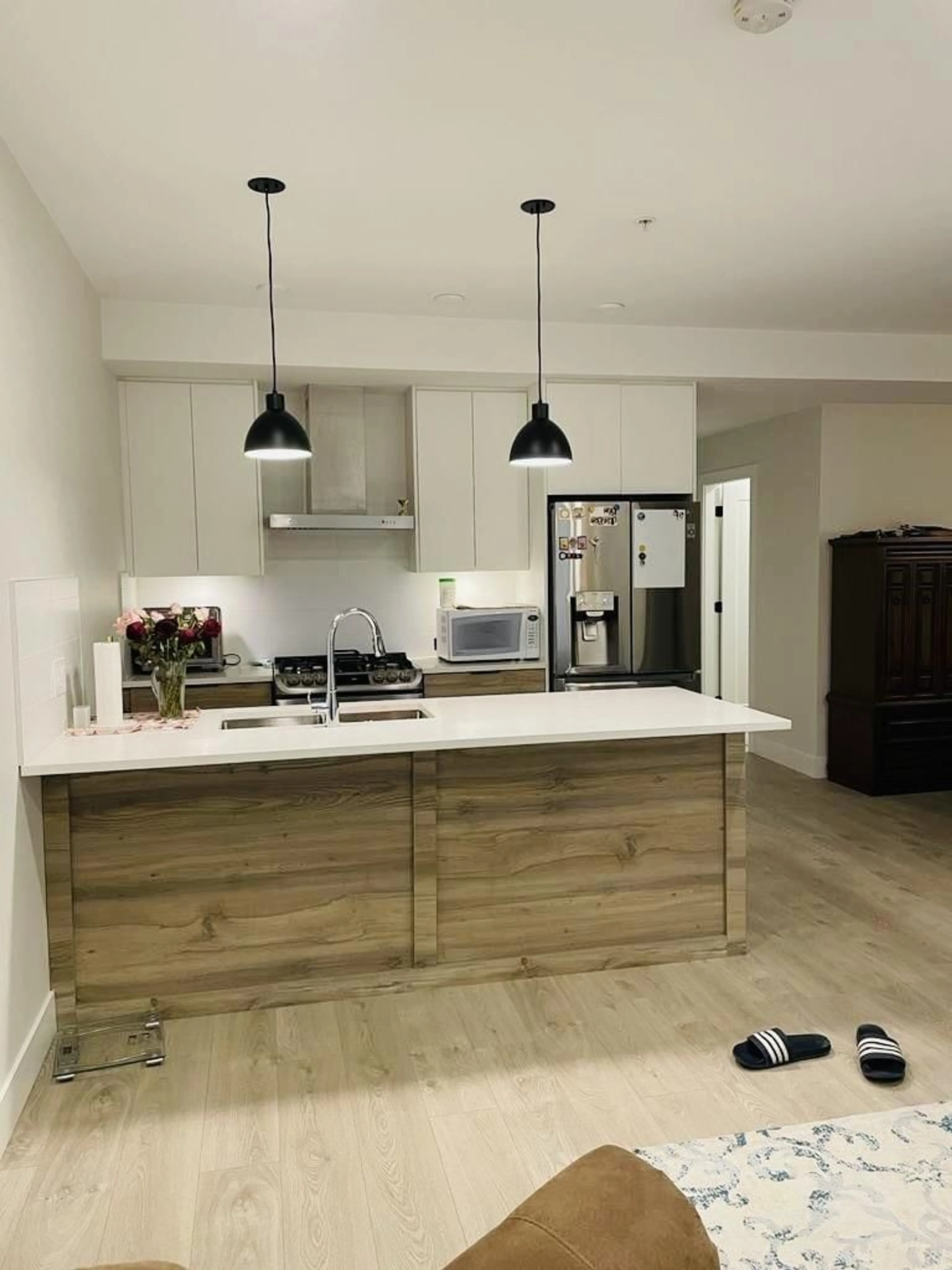 Contemporary kitchen, unknown for 208 - 14818 60, Surrey British Columbia V3S0B5