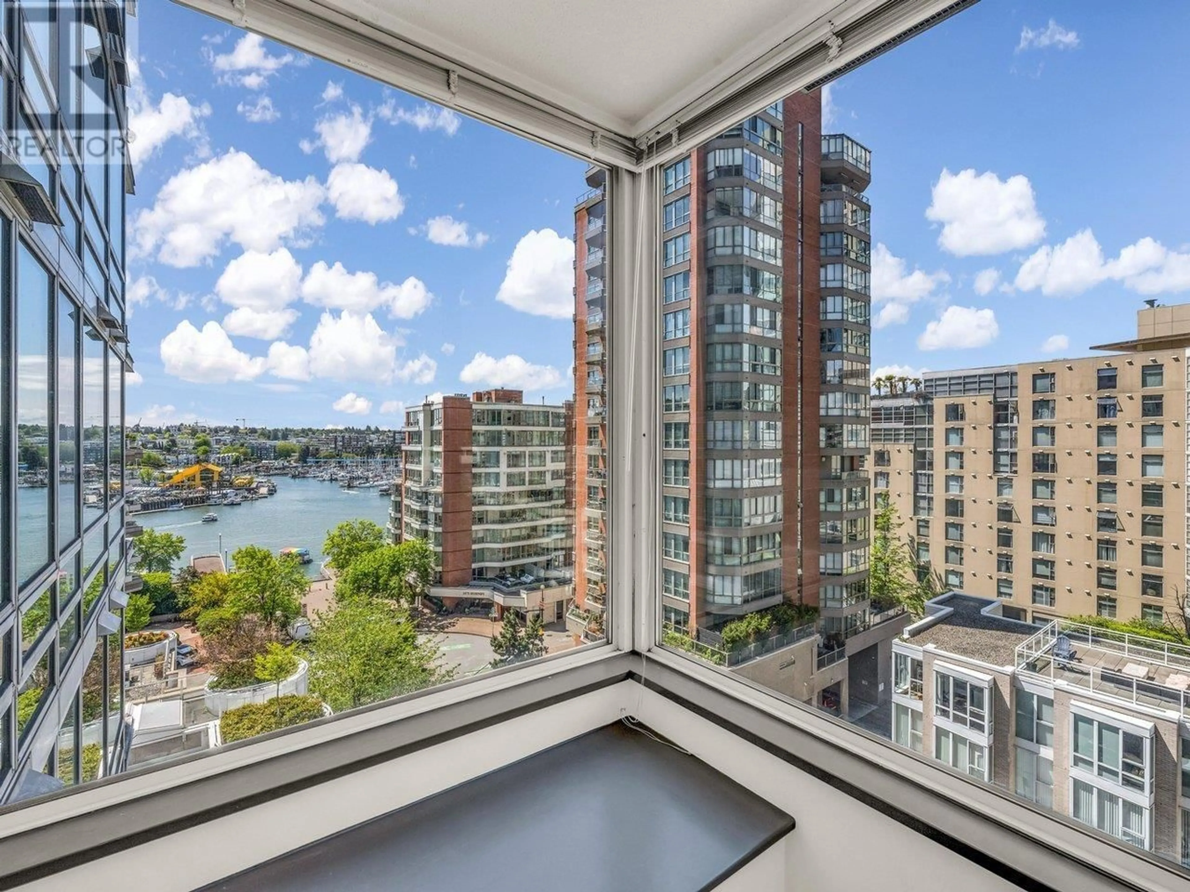 Balcony in the apartment, water/lake/river/ocean view for 910 - 1500 HORNBY STREET, Vancouver British Columbia V6Z2R1