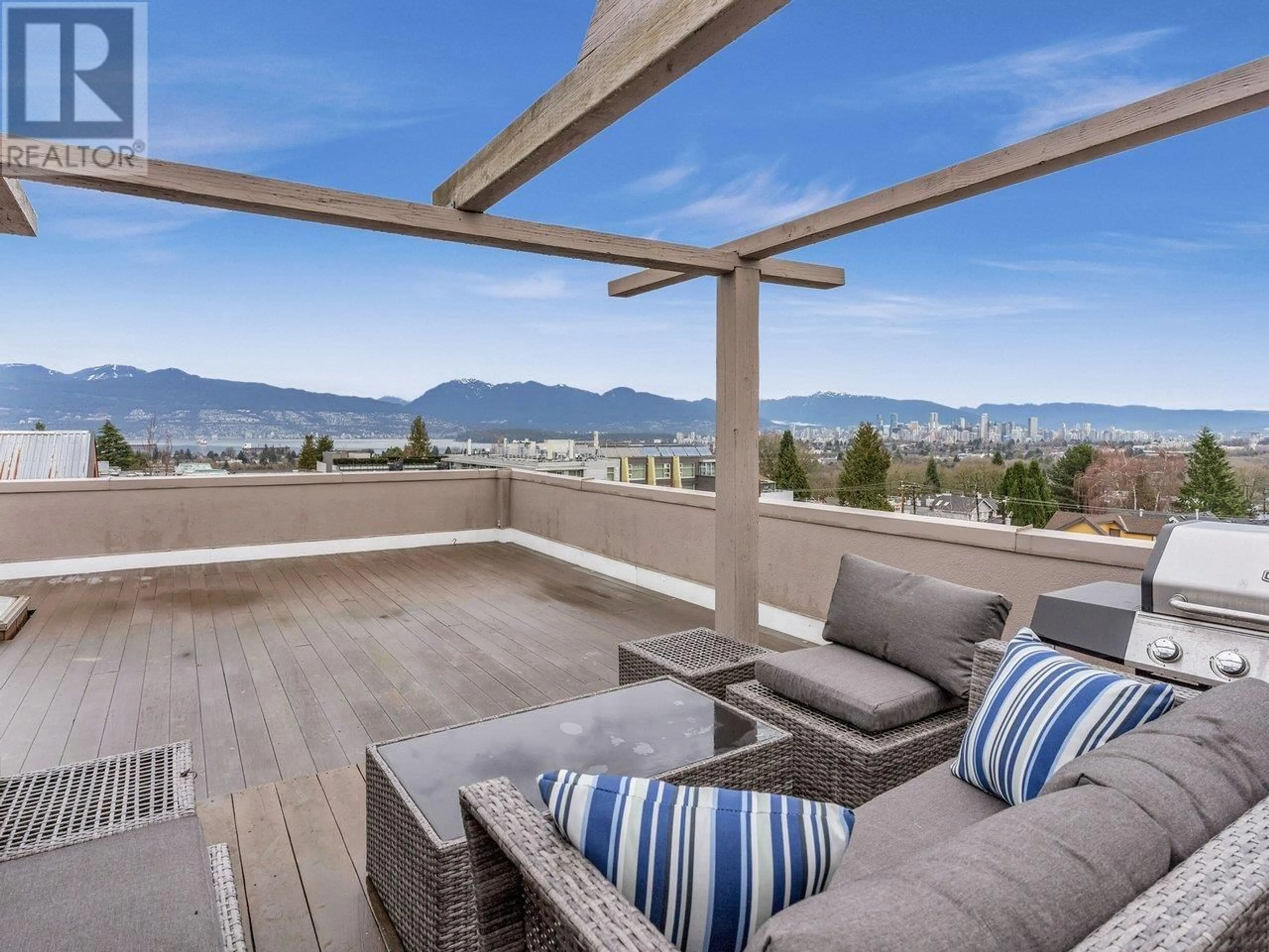 Patio, mountain view for 102 - 3349 DUNBAR STREET, Vancouver British Columbia V6S2B9