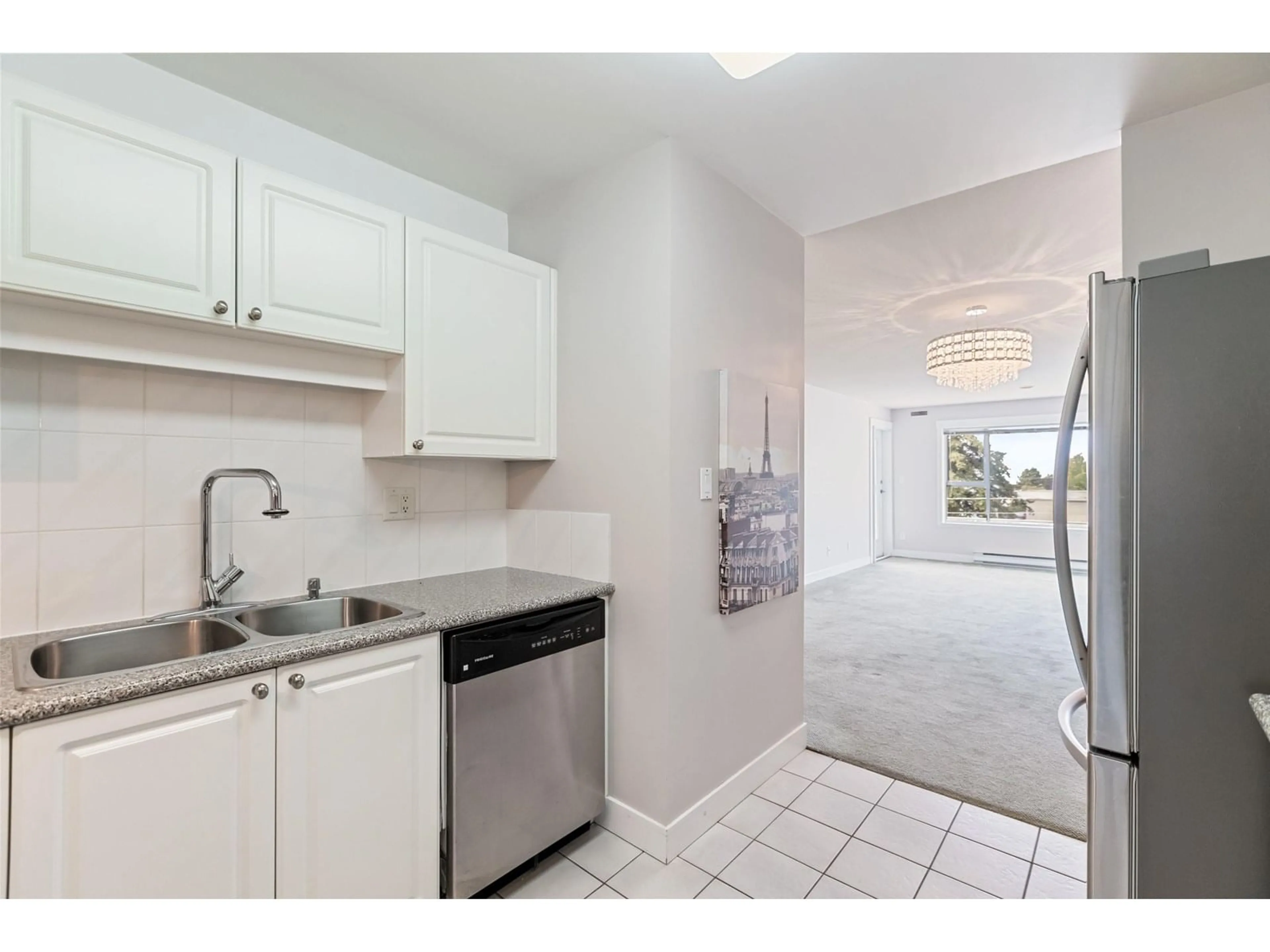 Standard kitchen, unknown for 301 - 1378 GEORGE, White Rock British Columbia V4B3Z9