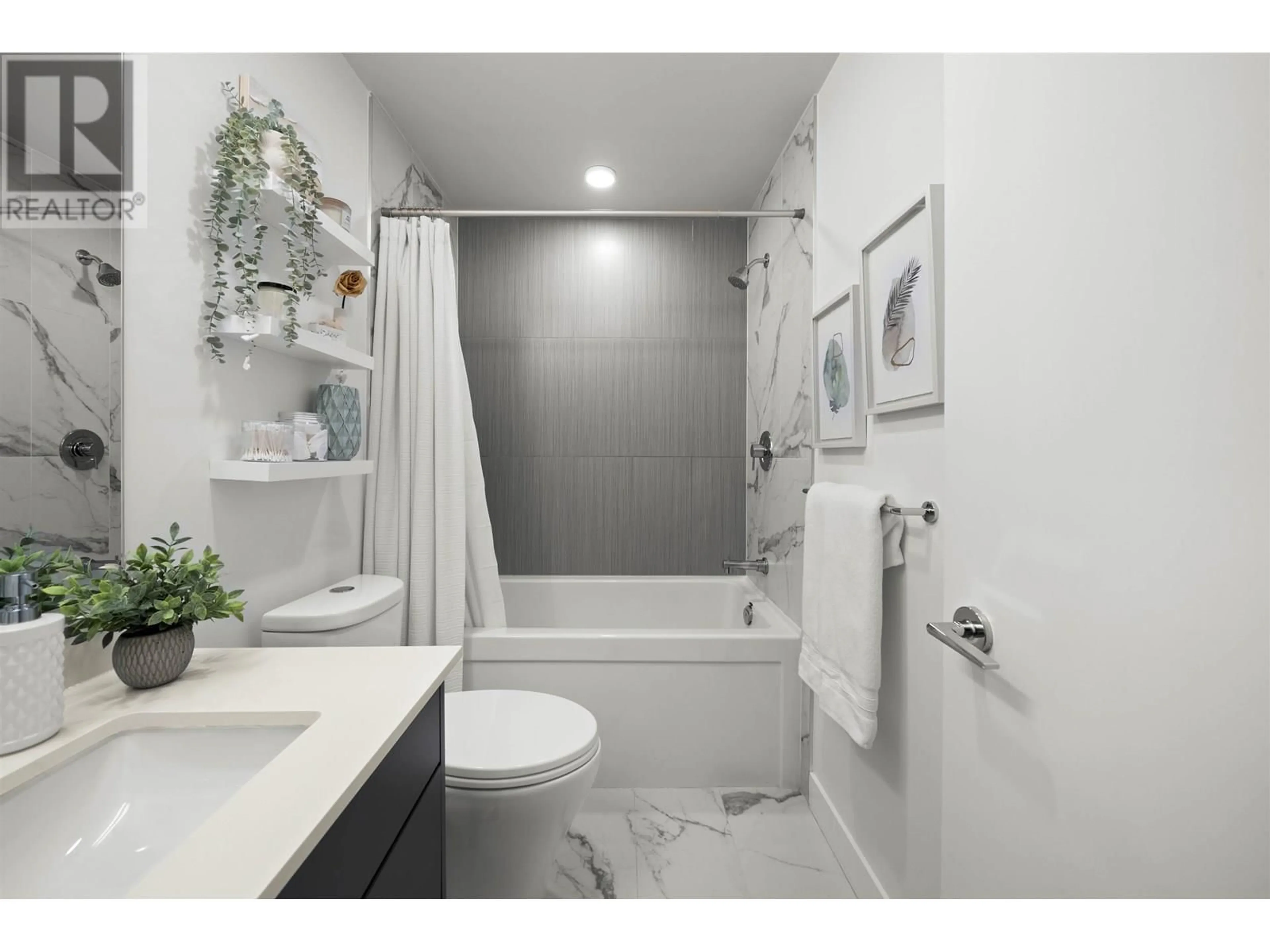 Standard bathroom, ceramic/tile floor for 211 - 1792 STARLING DRIVE, Tsawwassen British Columbia V4M0E4