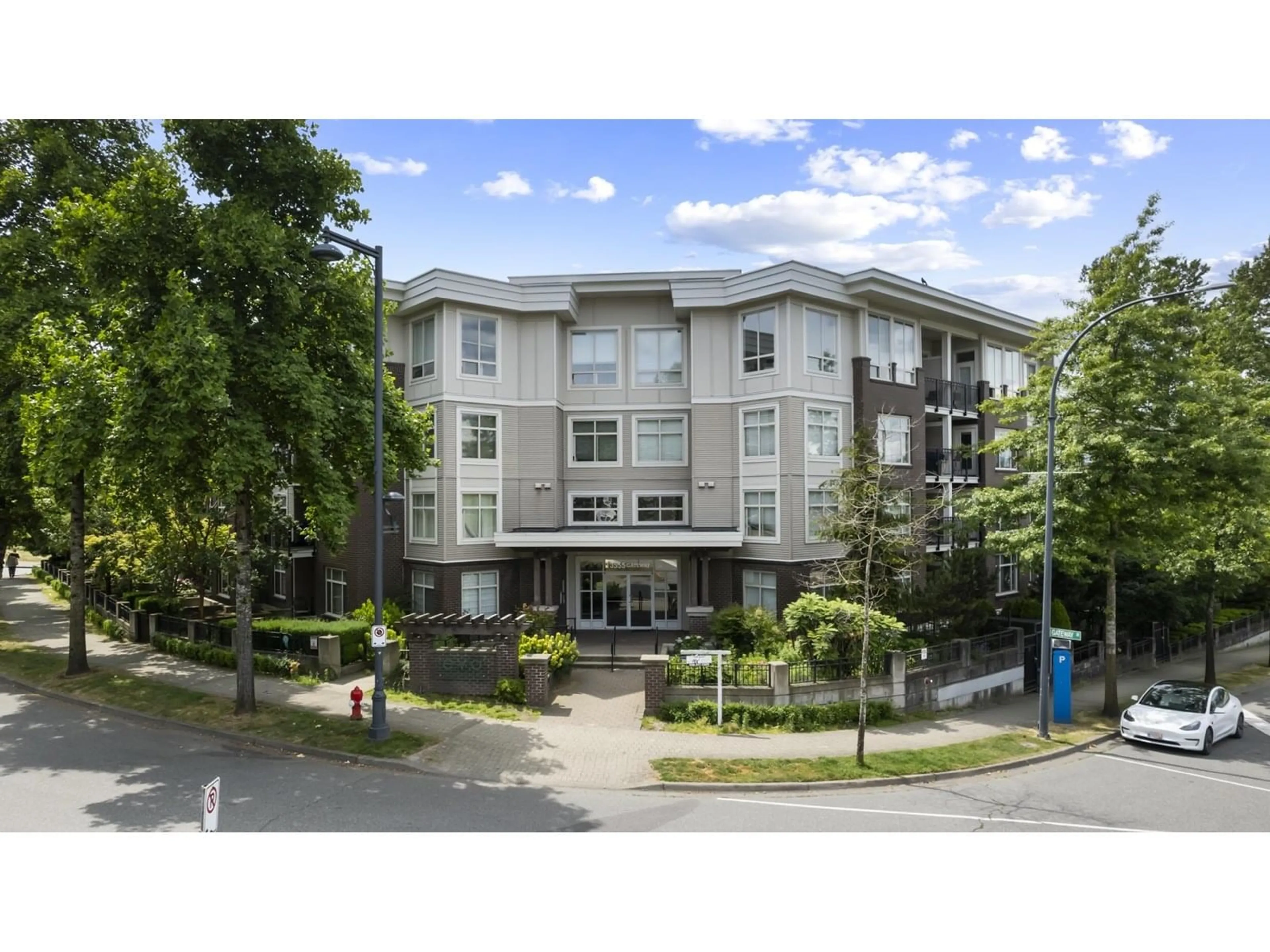 Unknown for 110 - 13555 GATEWAY, Surrey British Columbia V3T0B5