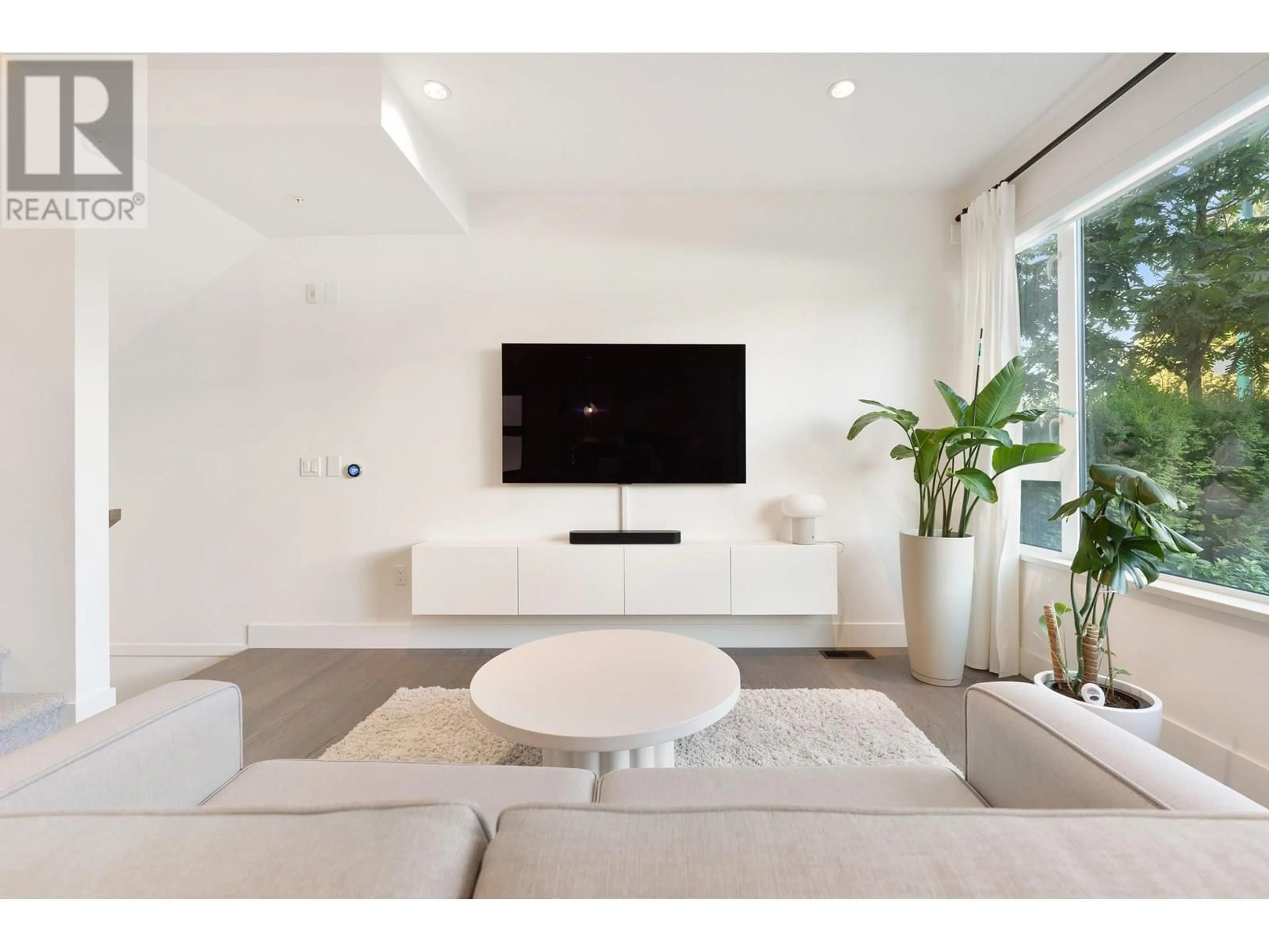 Home theater for 6812 OAK STREET, Vancouver British Columbia V6P0K7