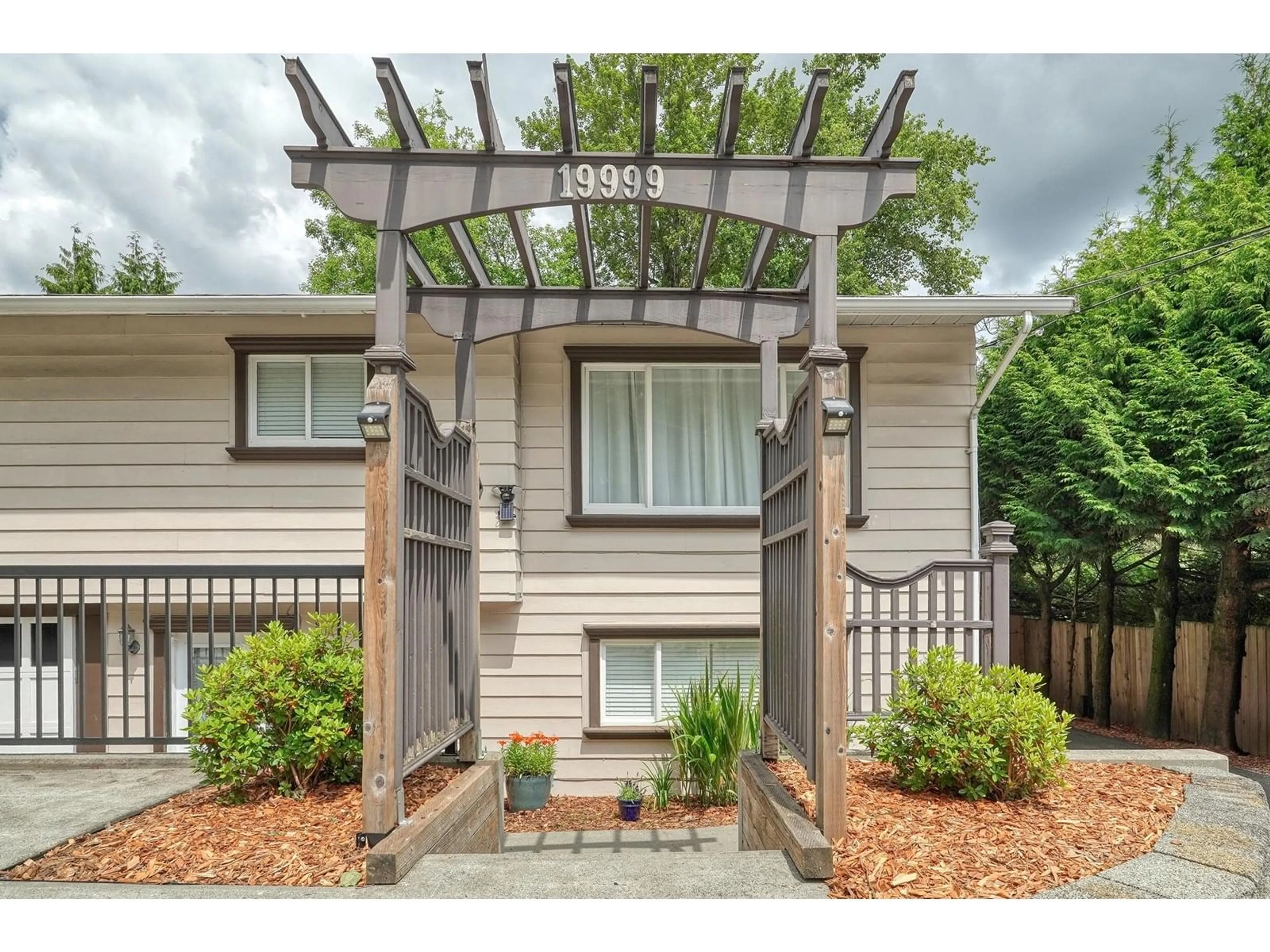 Unknown for 19999 50, Langley British Columbia V3A6P8