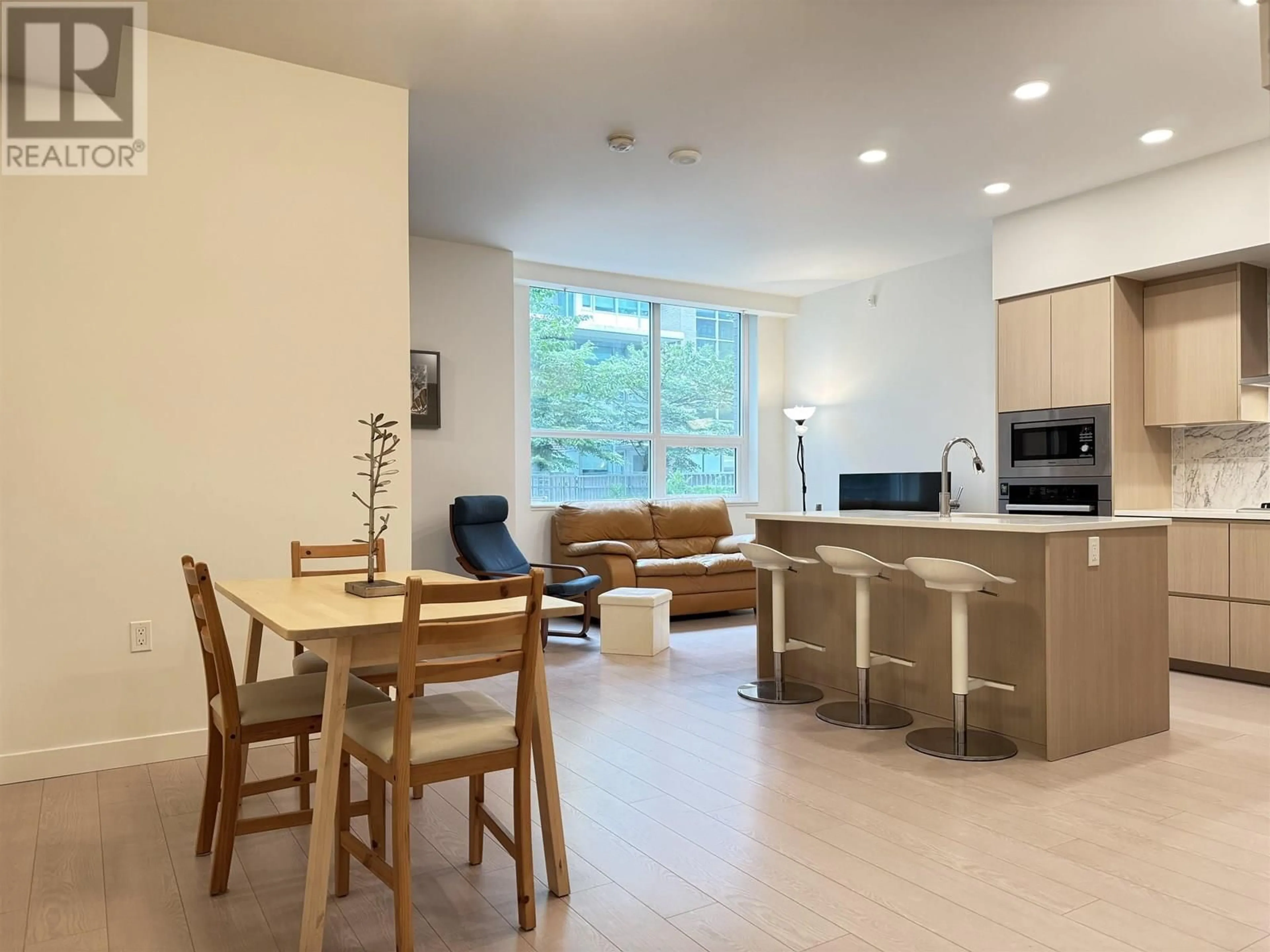 Open concept kitchen, unknown for 8180 NUNAVUT LANE, Vancouver British Columbia V5X0H3
