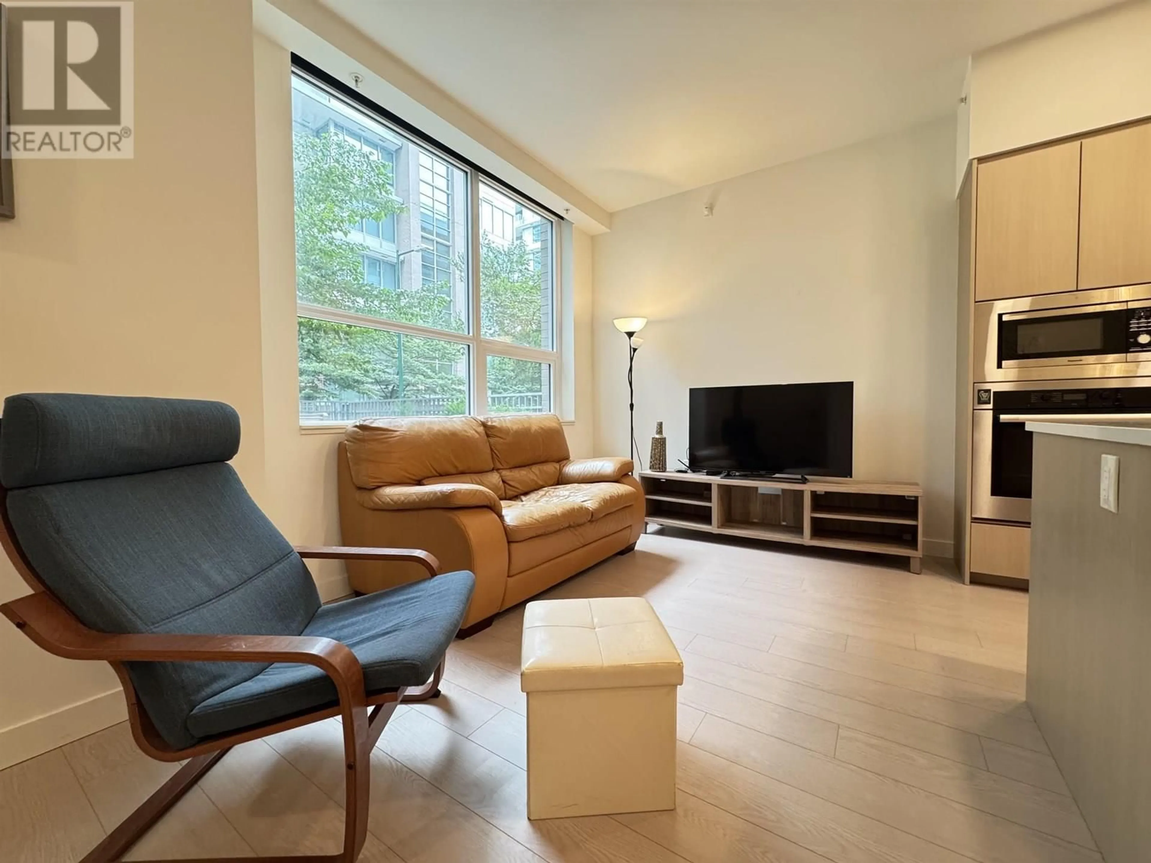 Living room with furniture, unknown for 8180 NUNAVUT LANE, Vancouver British Columbia V5X0H3