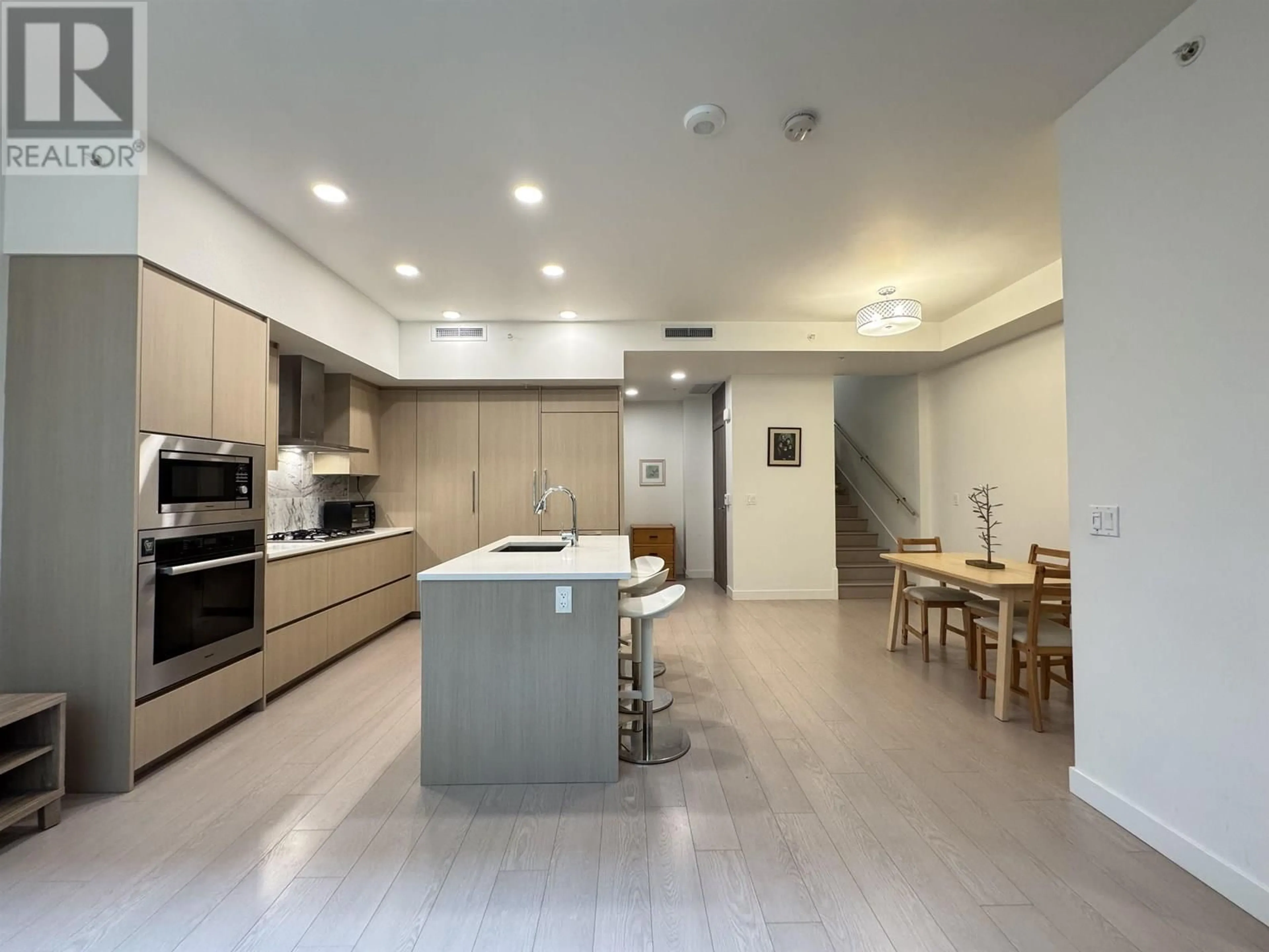 Open concept kitchen, unknown for 8180 NUNAVUT LANE, Vancouver British Columbia V5X0H3