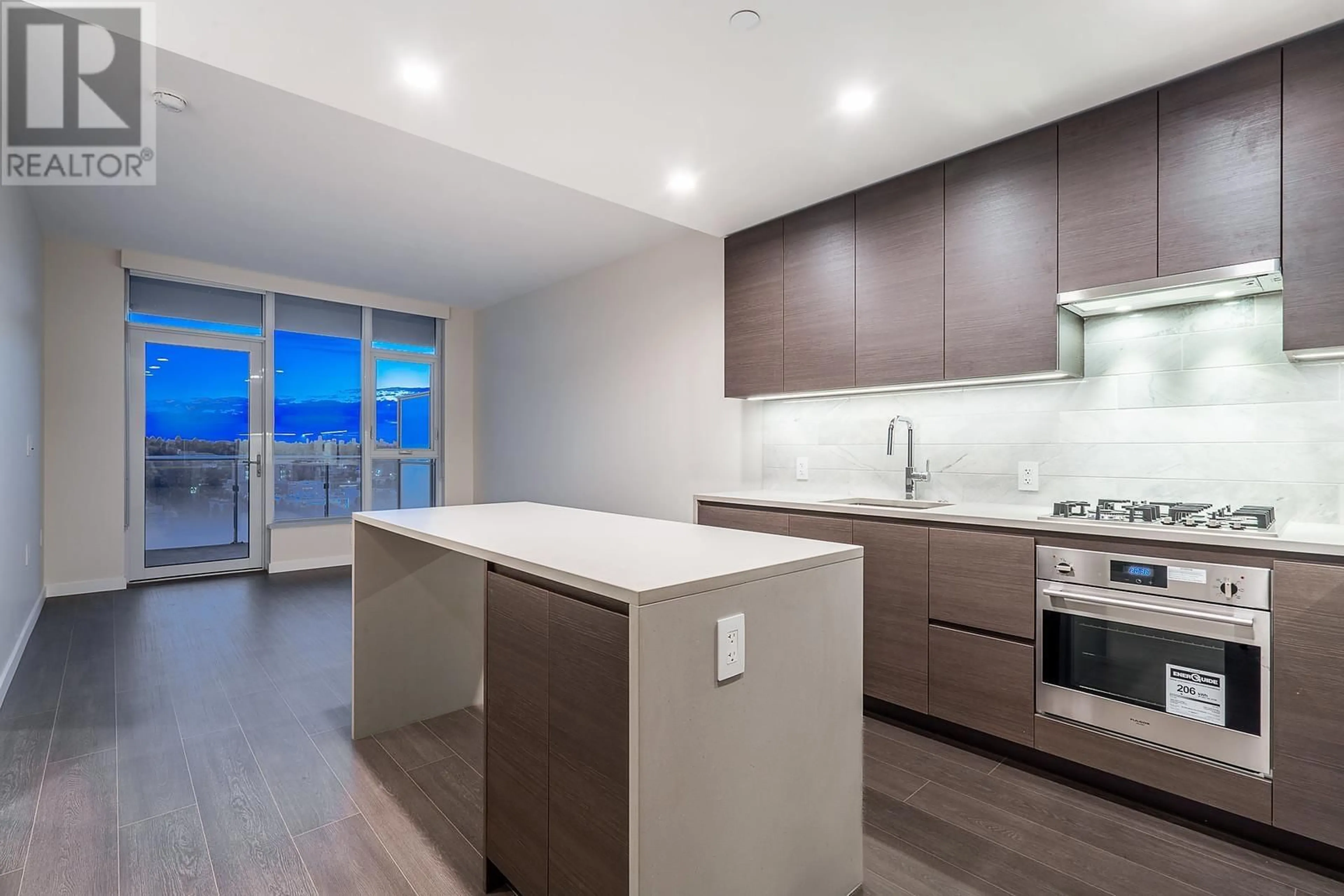 Open concept kitchen, unknown for 1303 - 2186 GILMORE AVENUE, Burnaby British Columbia V5C0N7