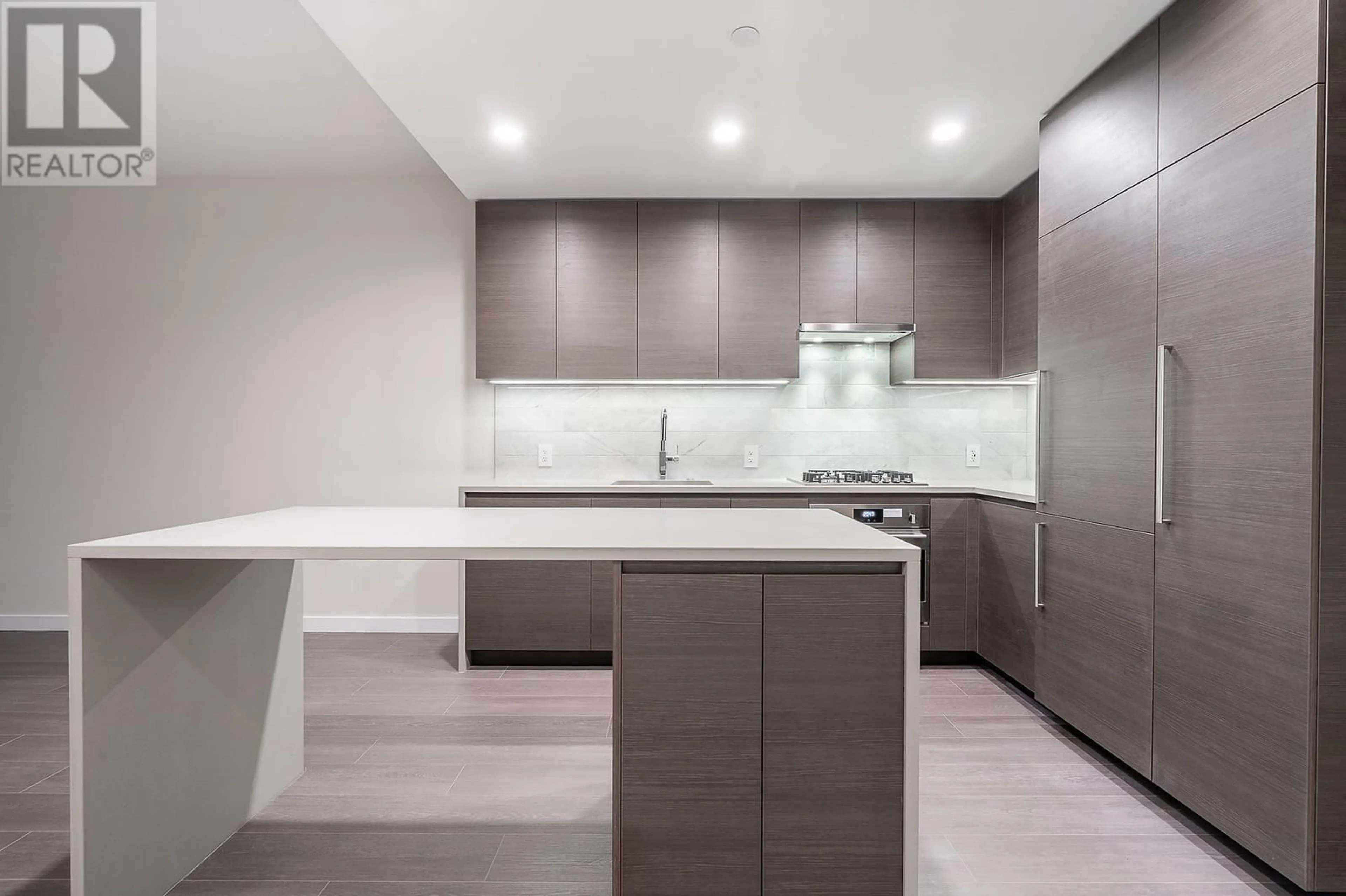 Unknown for 1303 - 2186 GILMORE AVENUE, Burnaby British Columbia V5C0N7