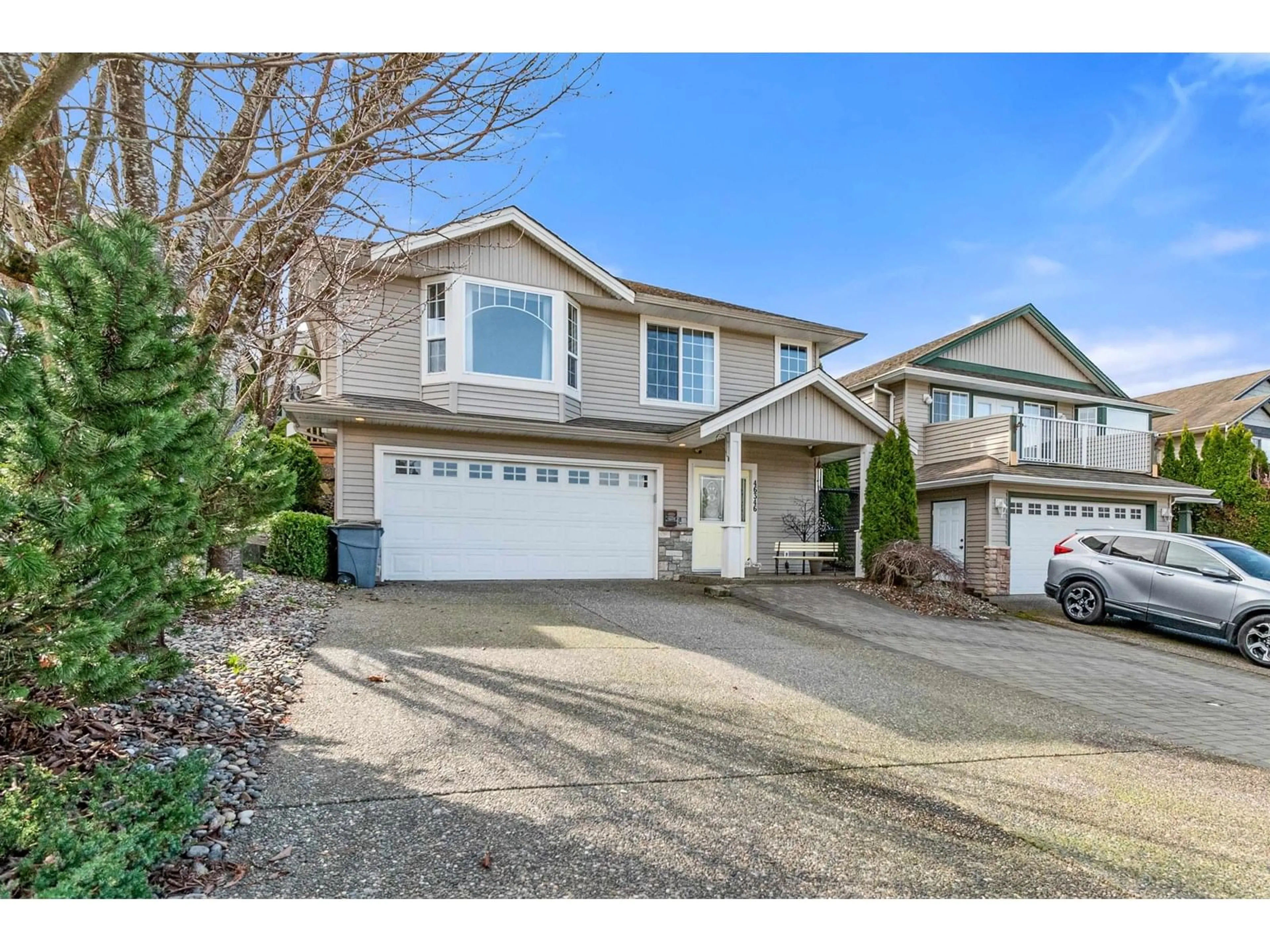 Home with vinyl exterior material, street for 46346 VALLEYVIEW ROAD, Chilliwack British Columbia V2R5R9