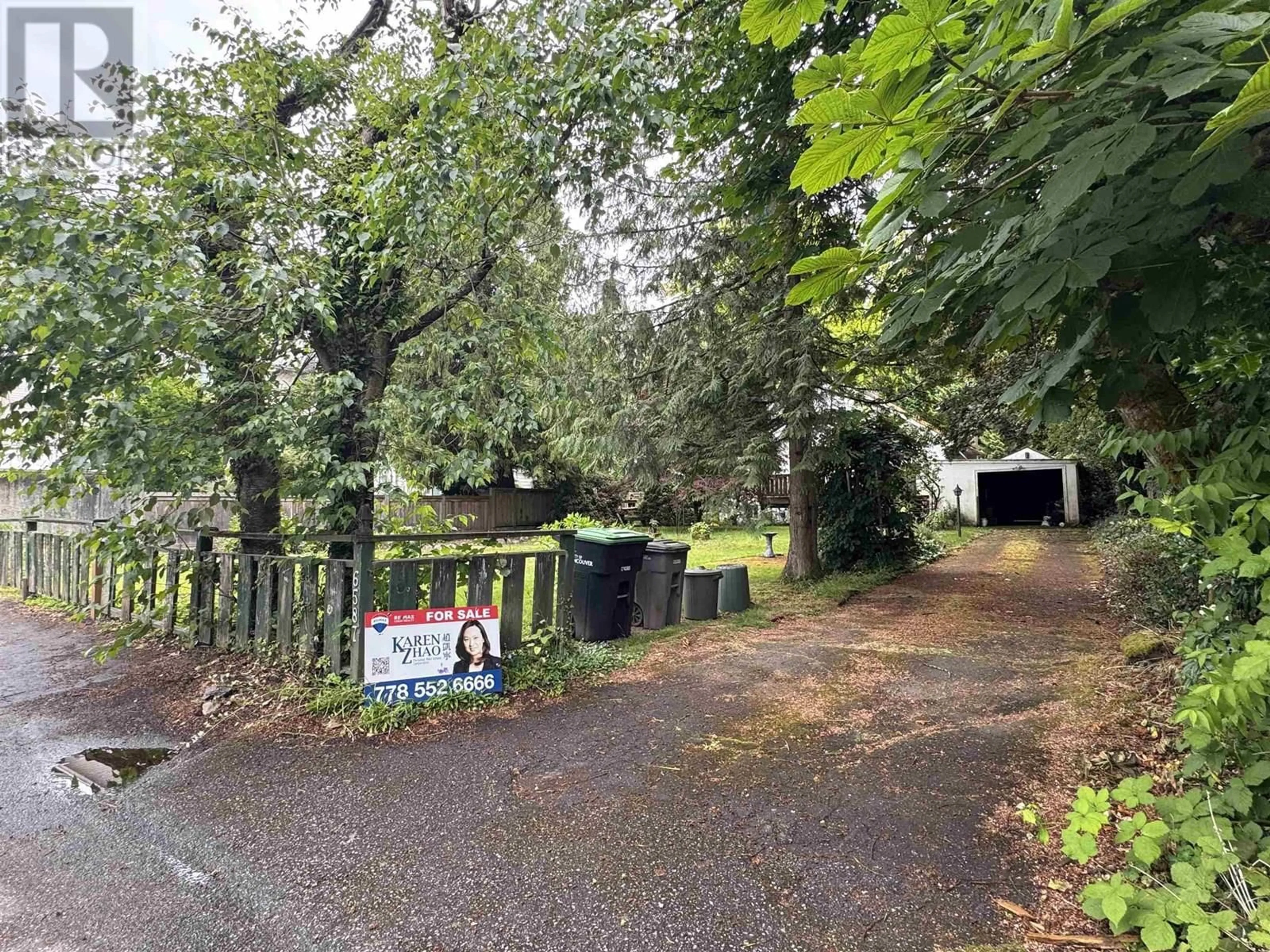 A pic from outside/outdoor area/front of a property/back of a property/a pic from drone, forest/trees view for 6587 GRANVILLE STREET, Vancouver British Columbia V6P4X1