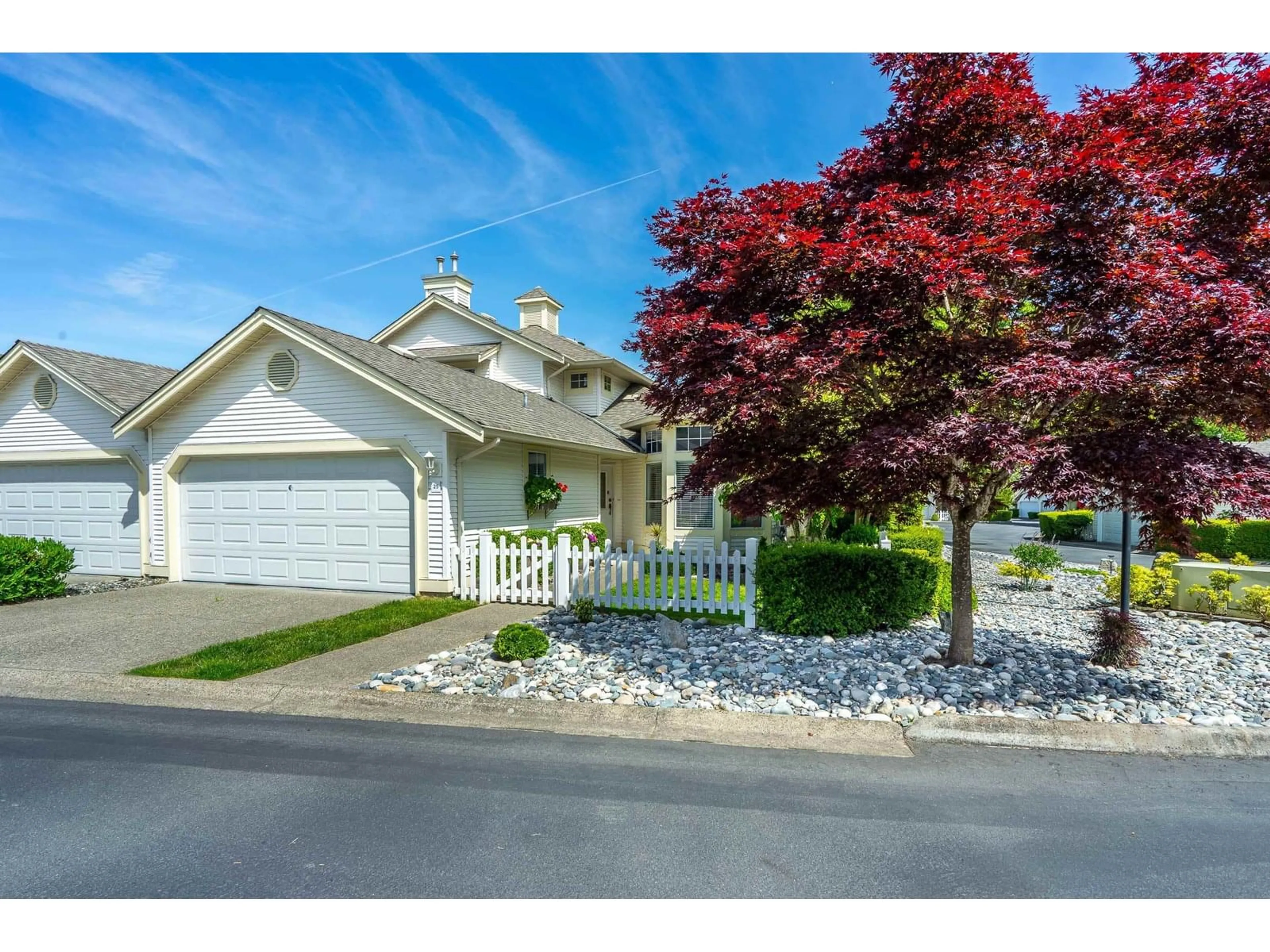 Unknown for 25 - 9208 208, Langley British Columbia V1M2M9