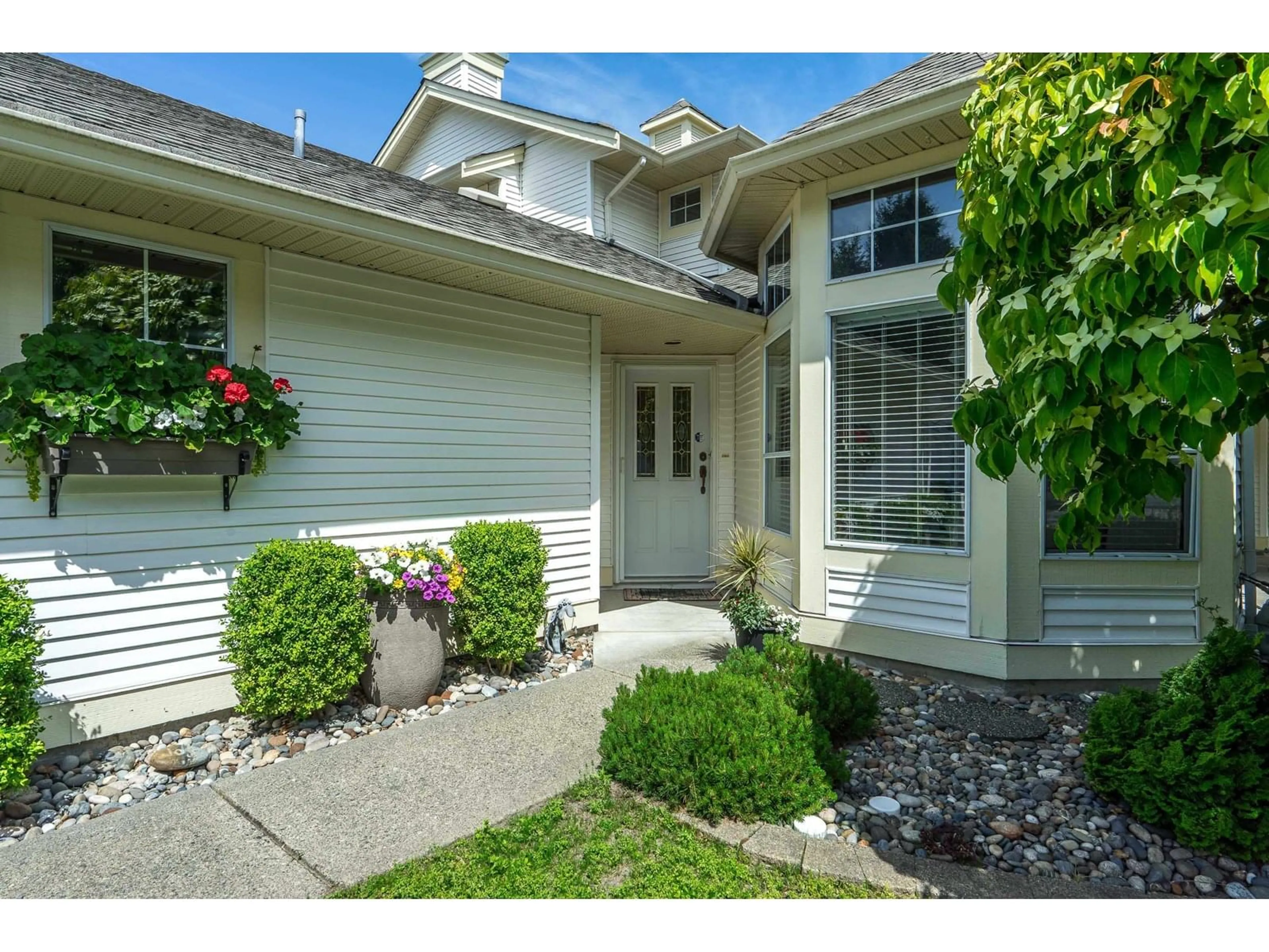 Unknown for 25 - 9208 208, Langley British Columbia V1M2M9