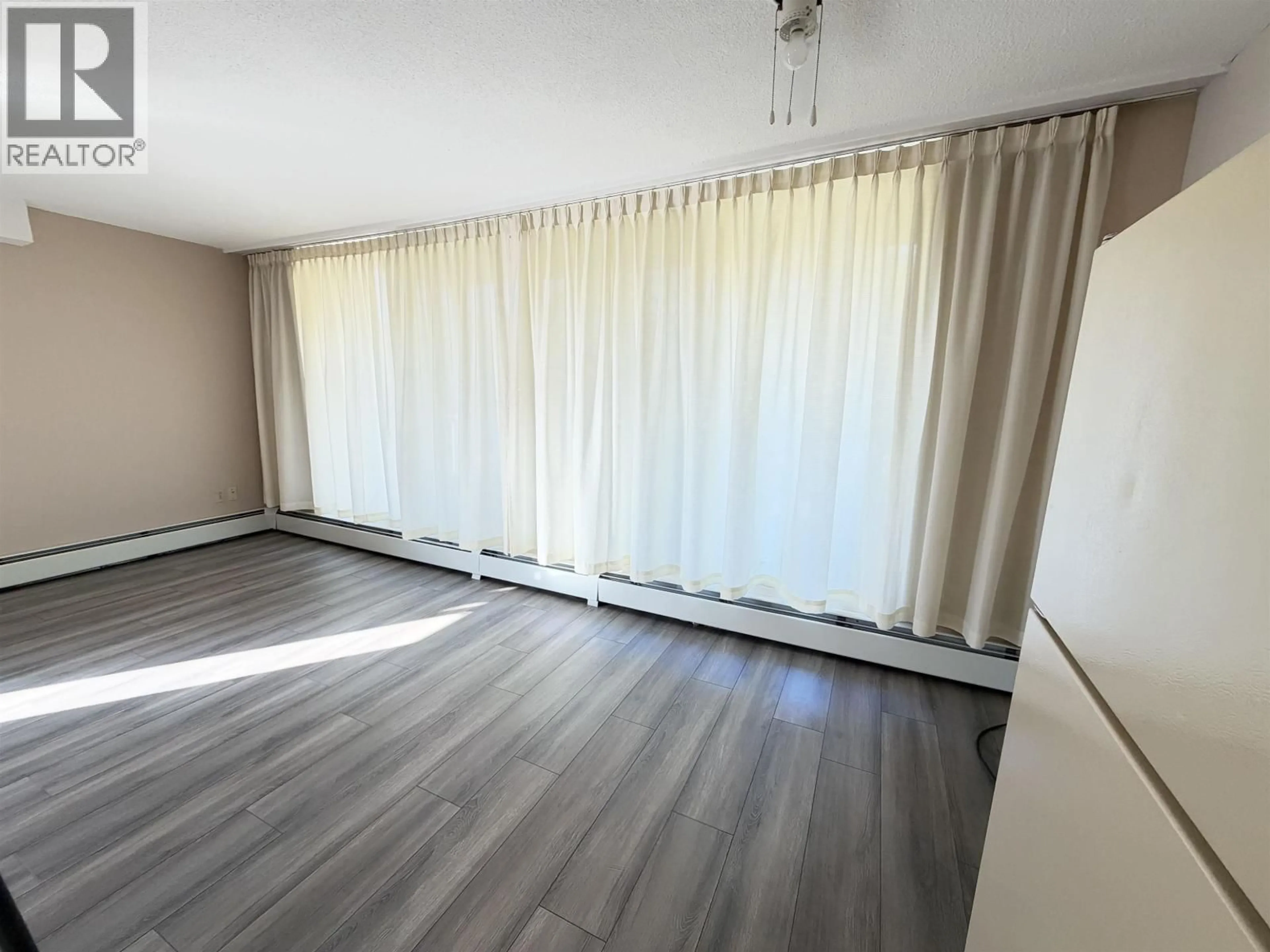 A pic of a room for 308 - 1501 QUEENSWAY, Prince George British Columbia V2L1L5