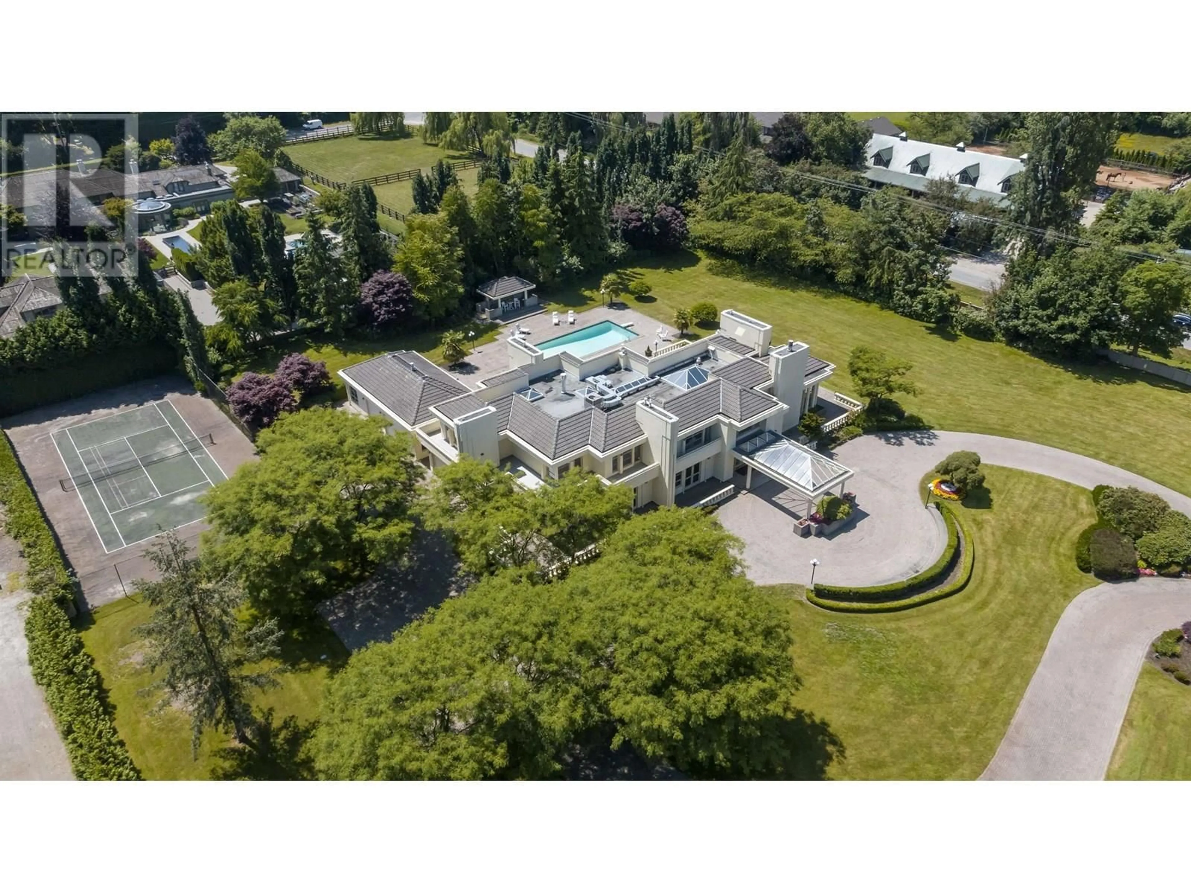 A pic from outside/outdoor area/front of a property/back of a property/a pic from drone, unknown for 3138 51ST AVENUE, Vancouver British Columbia V6N3H4
