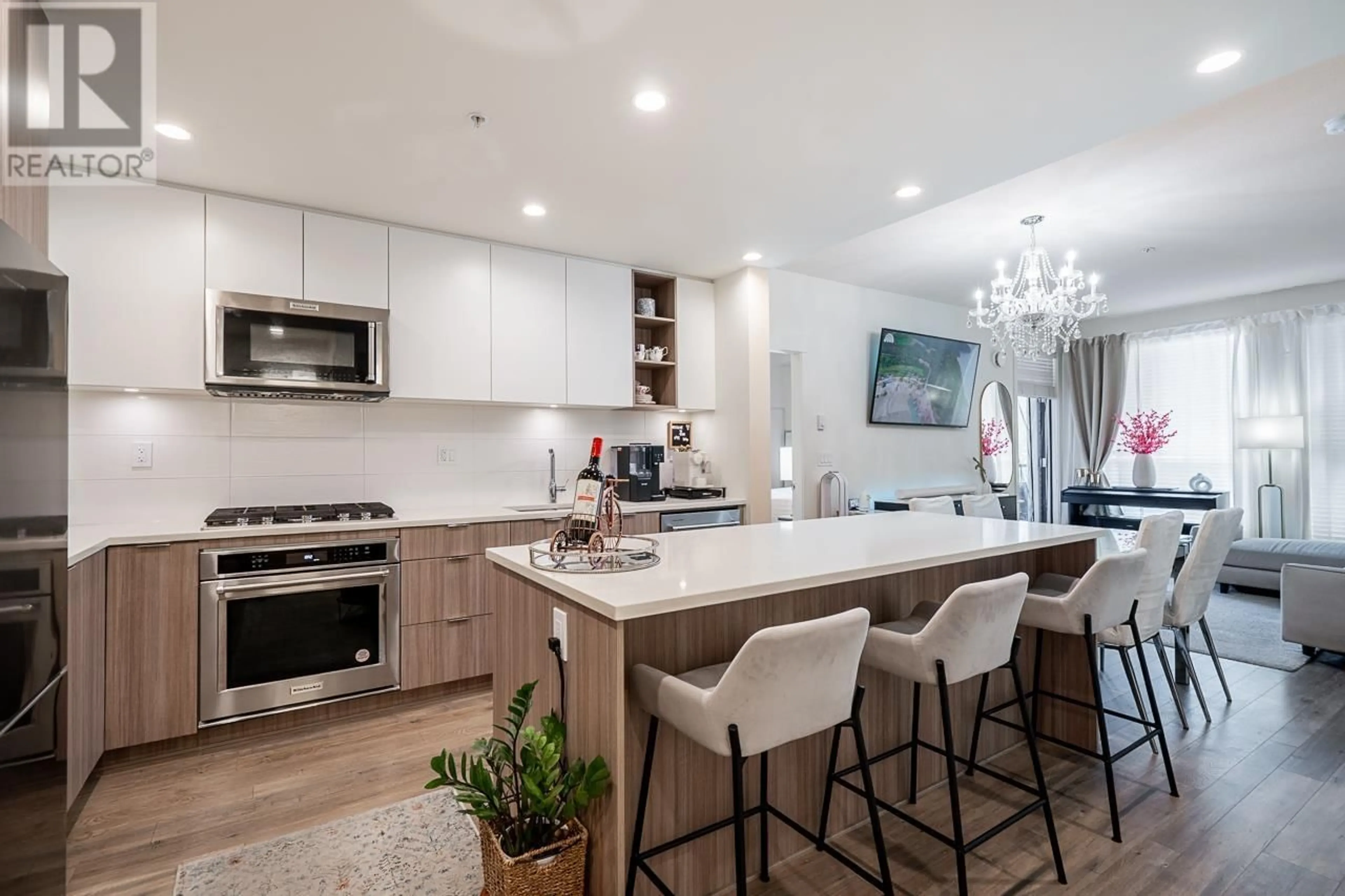 Open concept kitchen, unknown for 204 - 750 DOGWOOD STREET, Coquitlam British Columbia V3J4B7